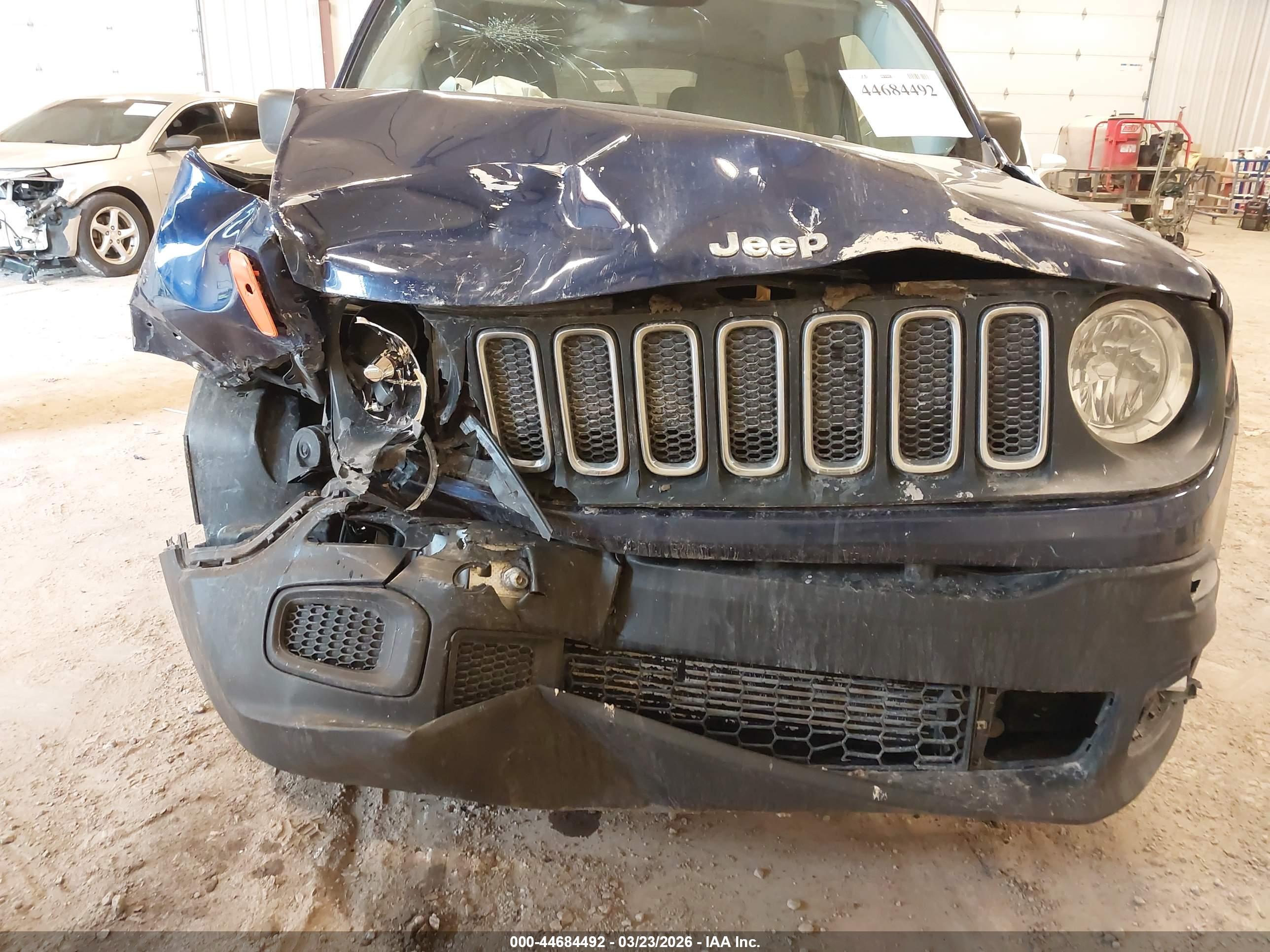JEEP RENEGADE image 6