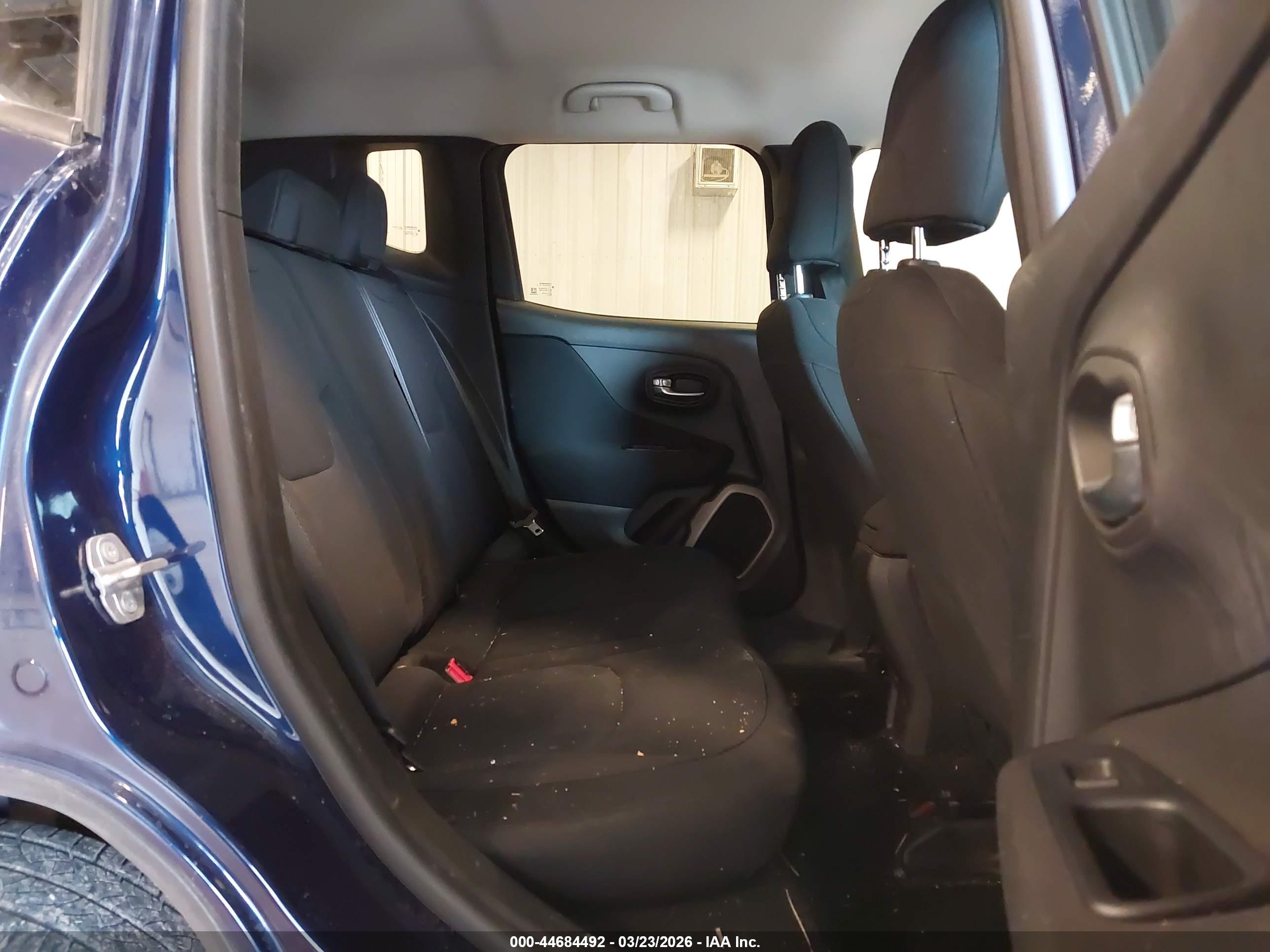 JEEP RENEGADE image 8