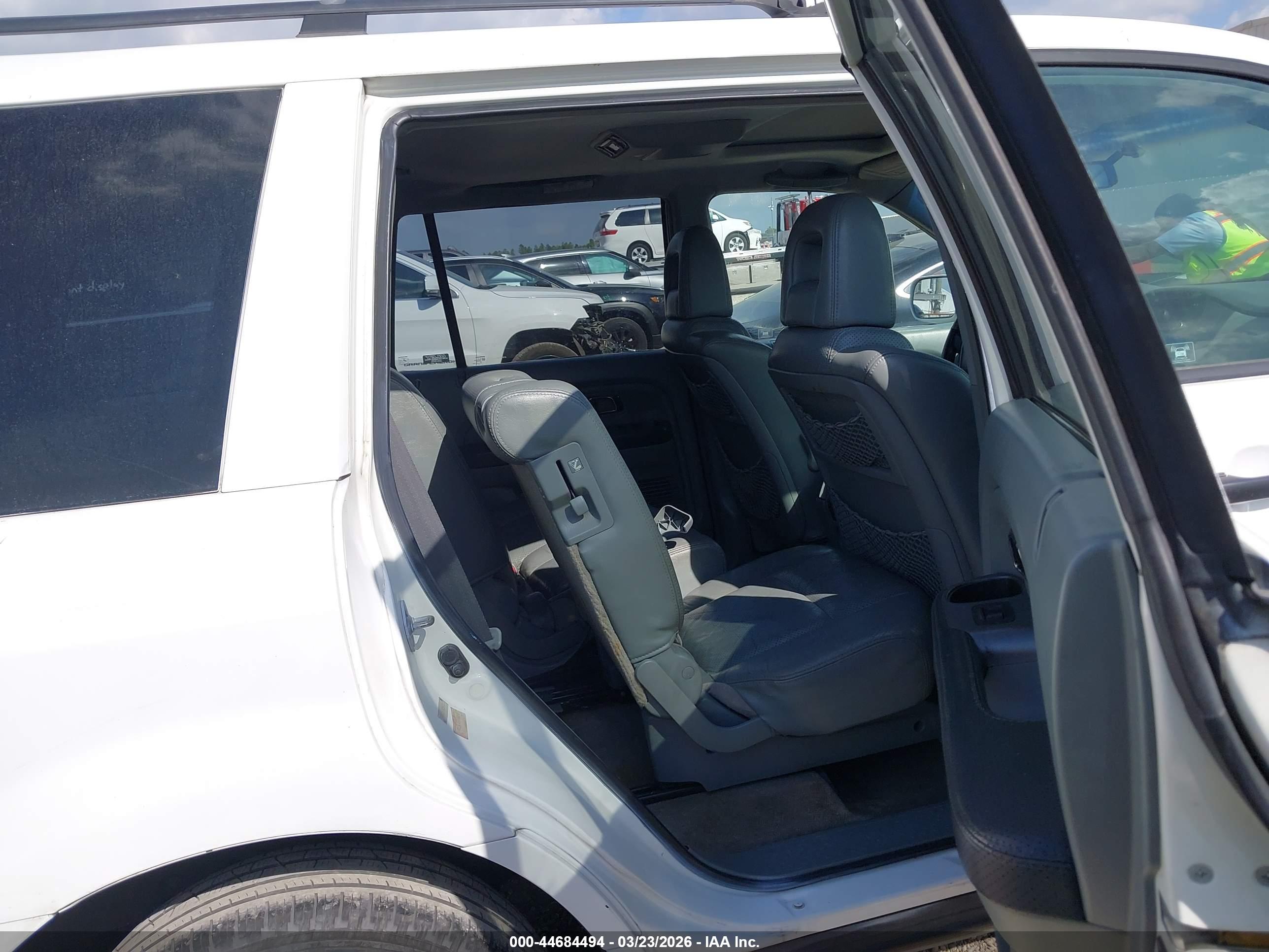 HONDA PILOT image 8