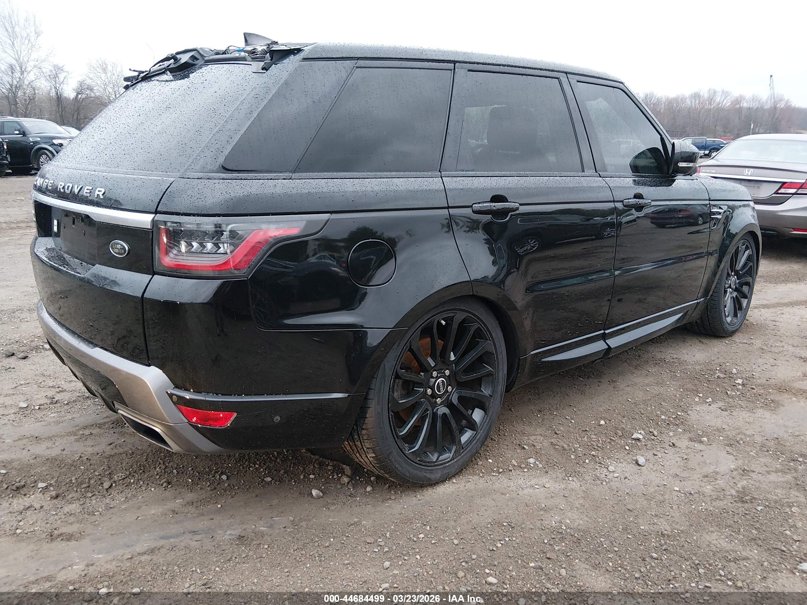 LAND ROVER image 4