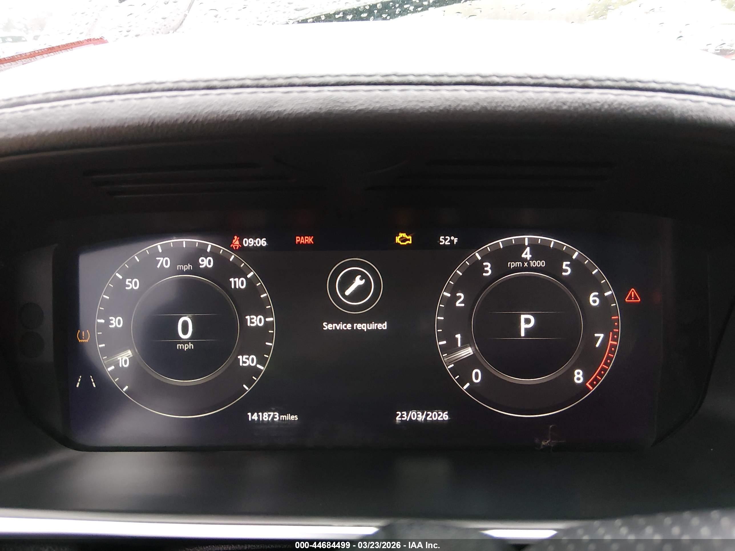 LAND ROVER image 7
