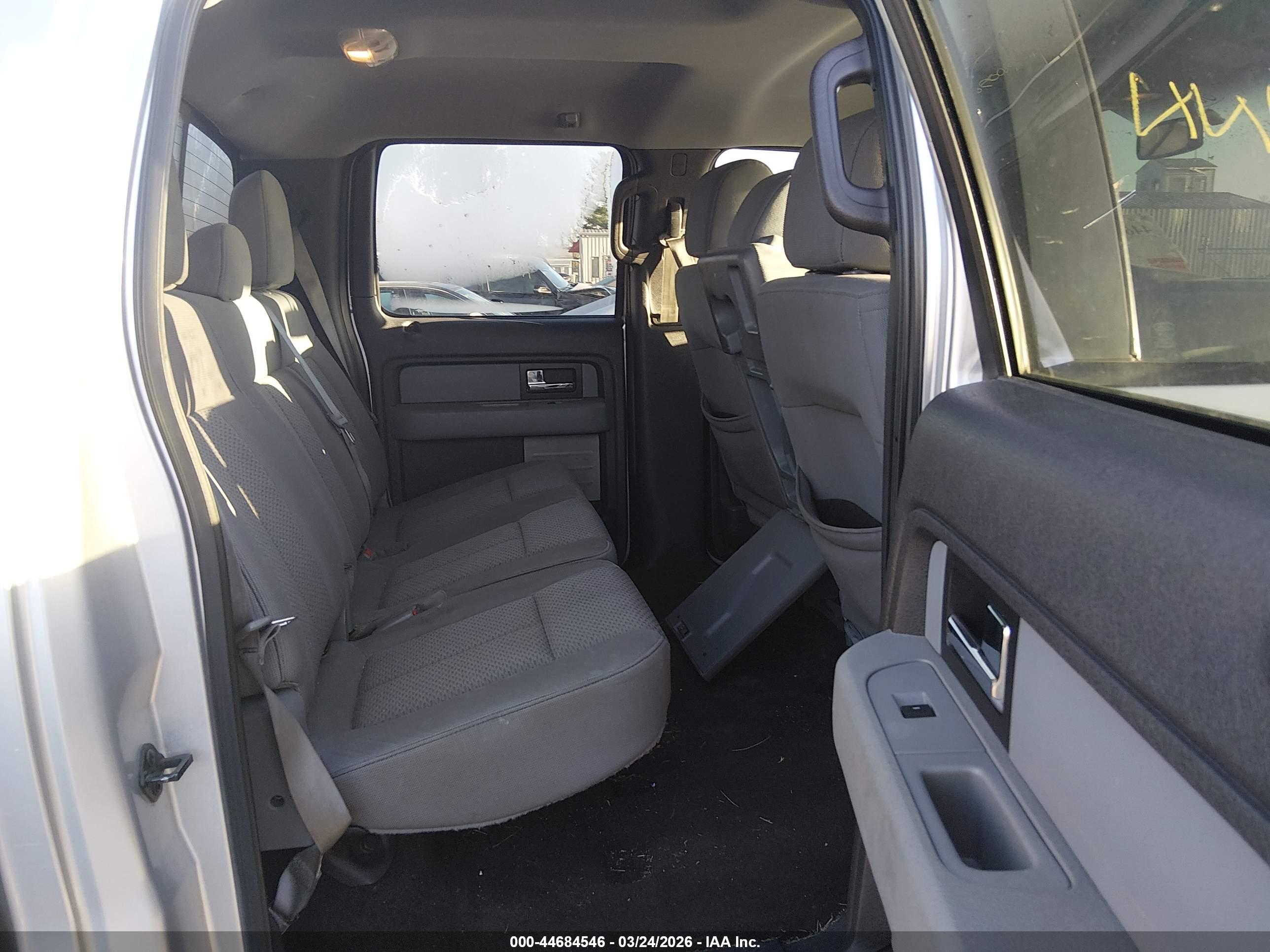 FORD F-150 image 8
