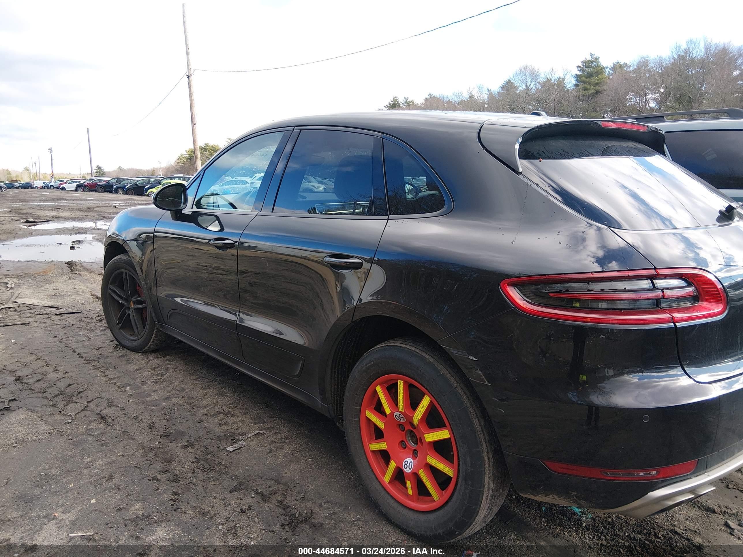 PORSCHE MACAN image 6
