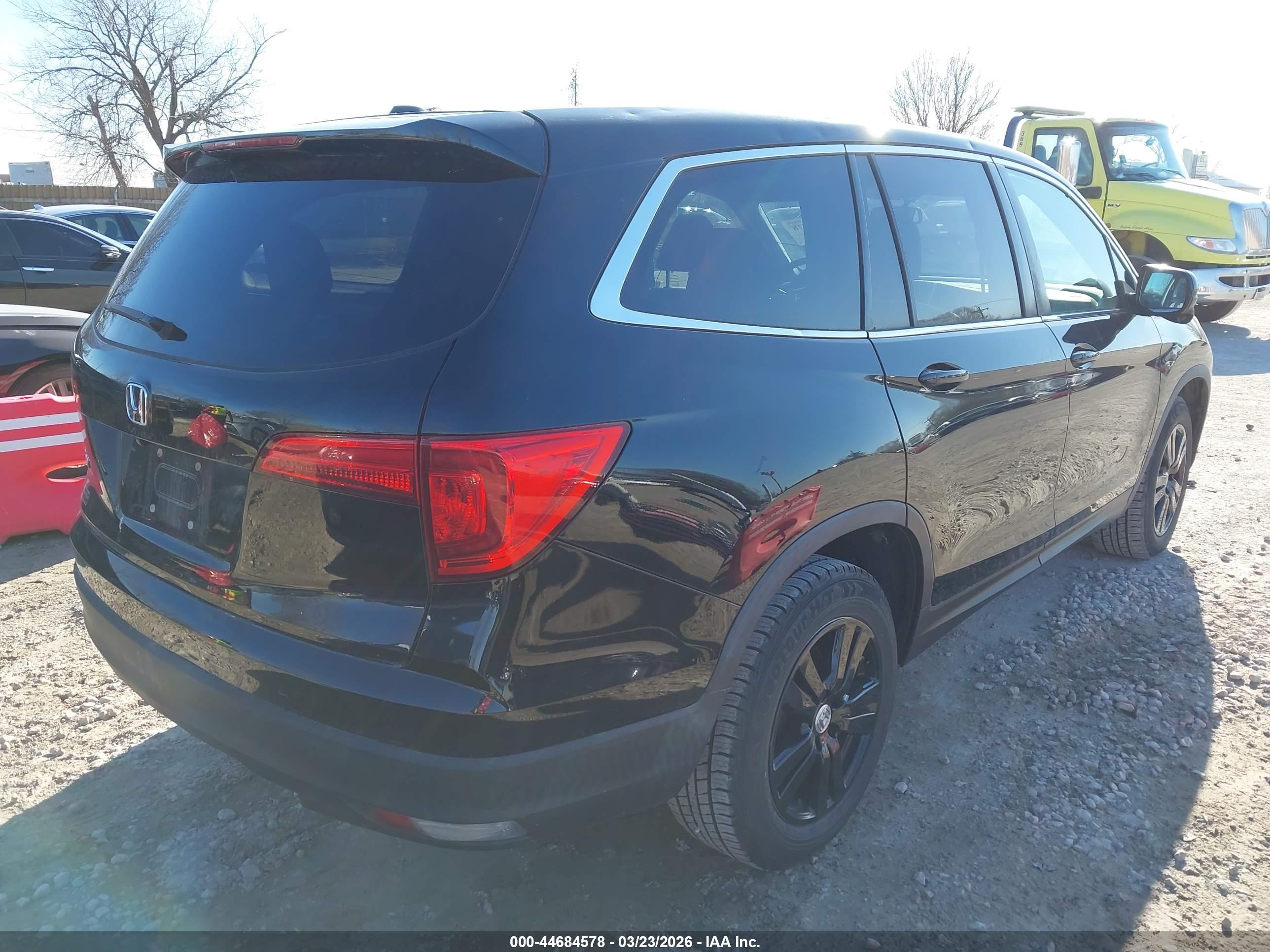 HONDA PILOT image 4