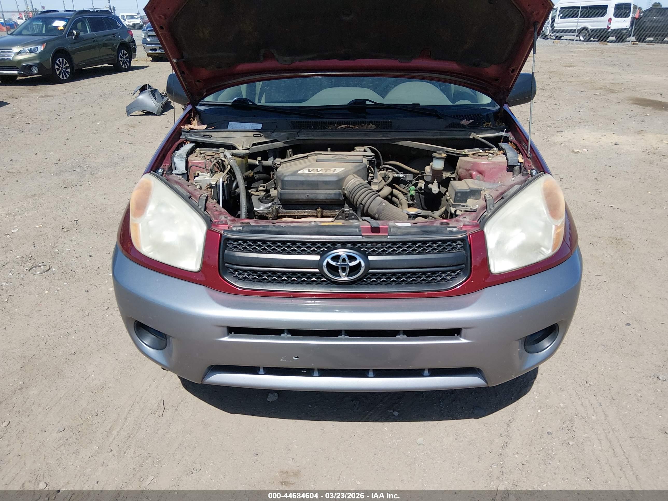 TOYOTA RAV4 image 10