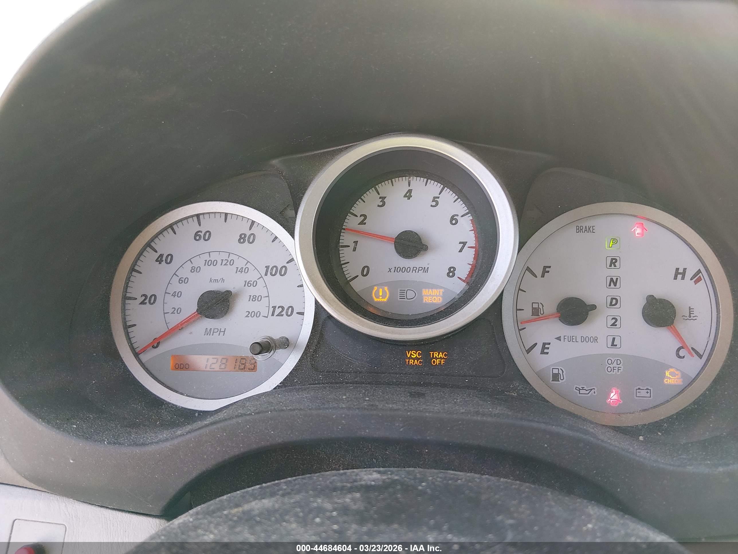 TOYOTA RAV4 image 7