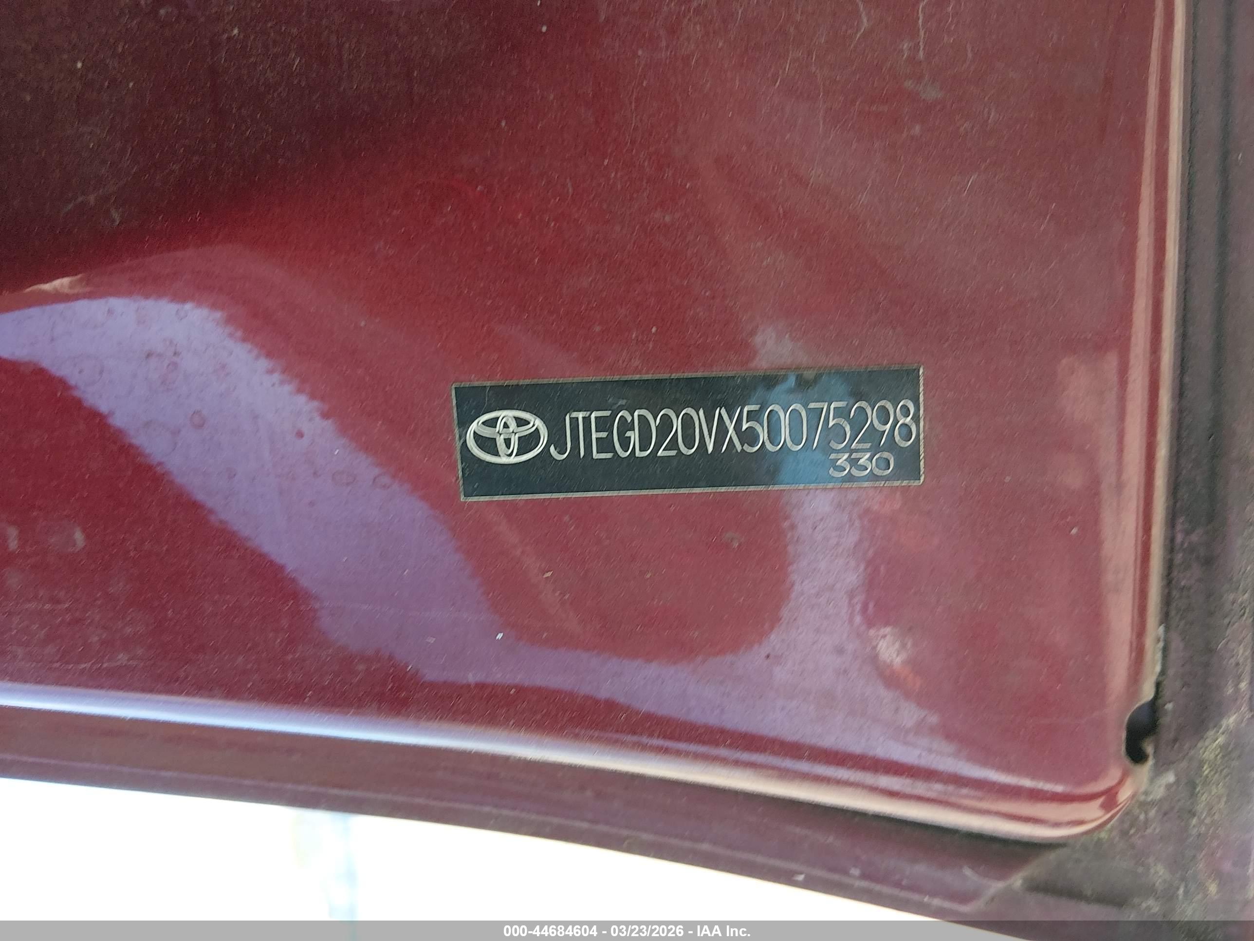 TOYOTA RAV4 image 9
