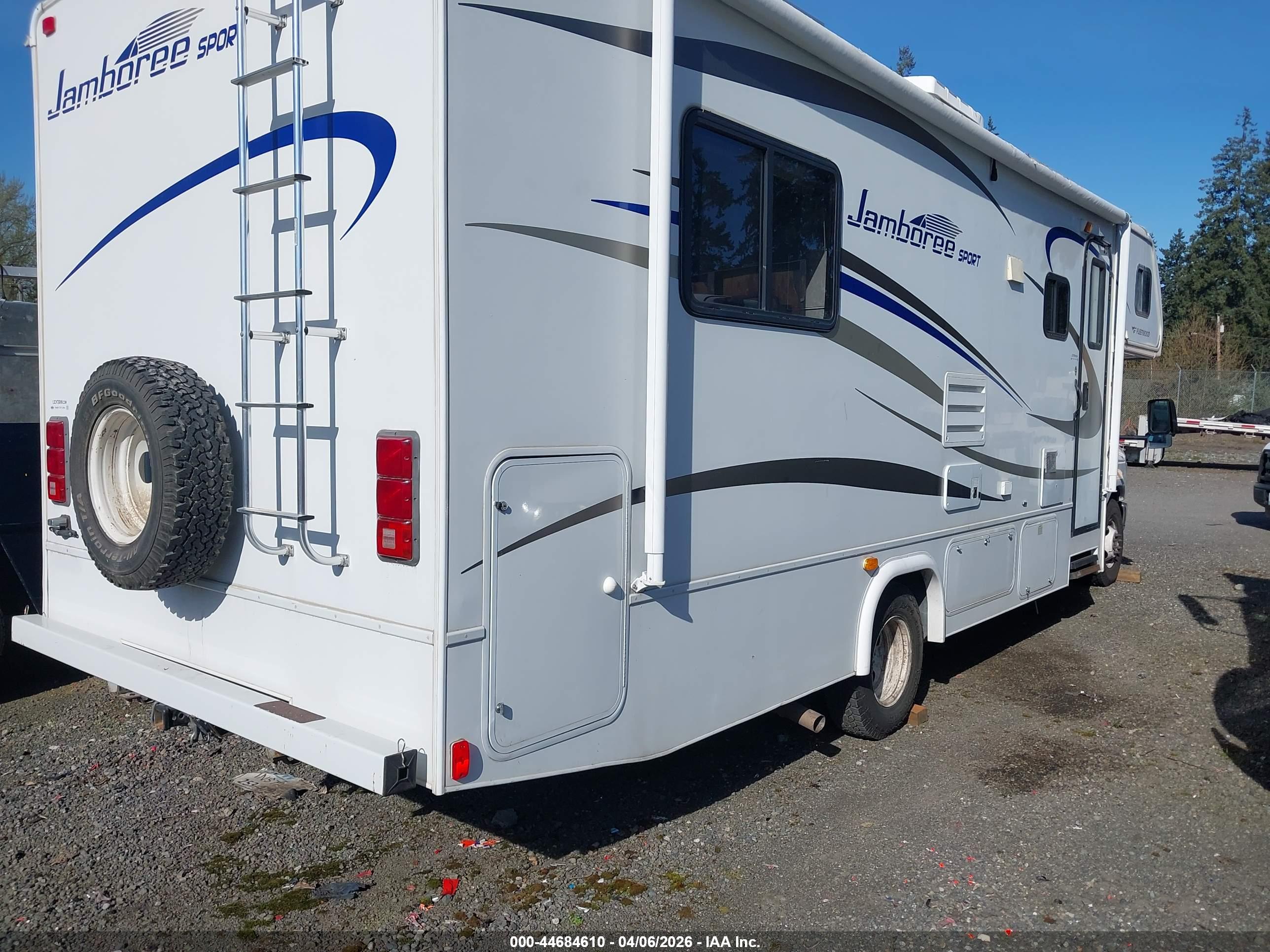 FORD E-450 image 4