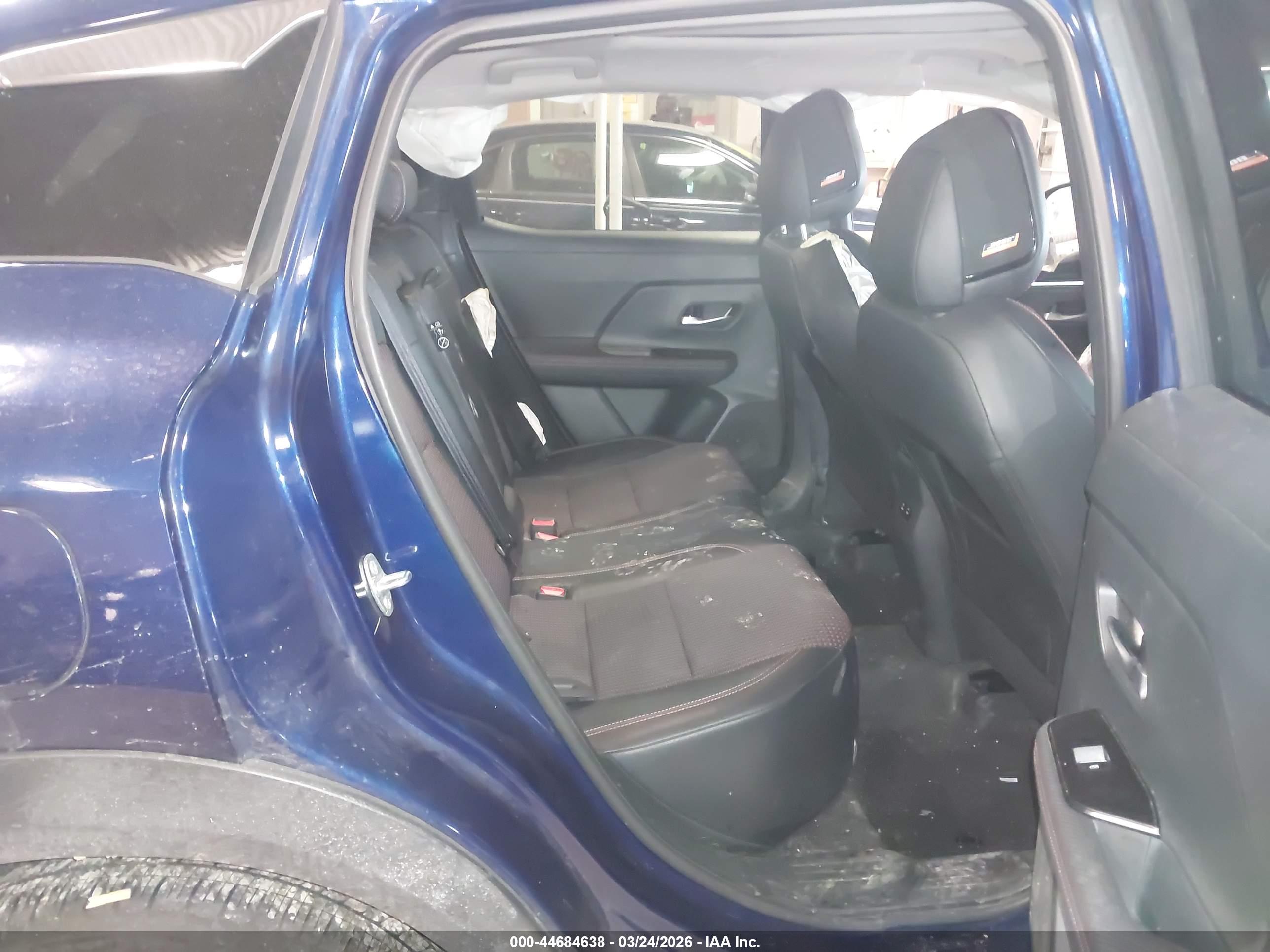 NISSAN KICKS image 8