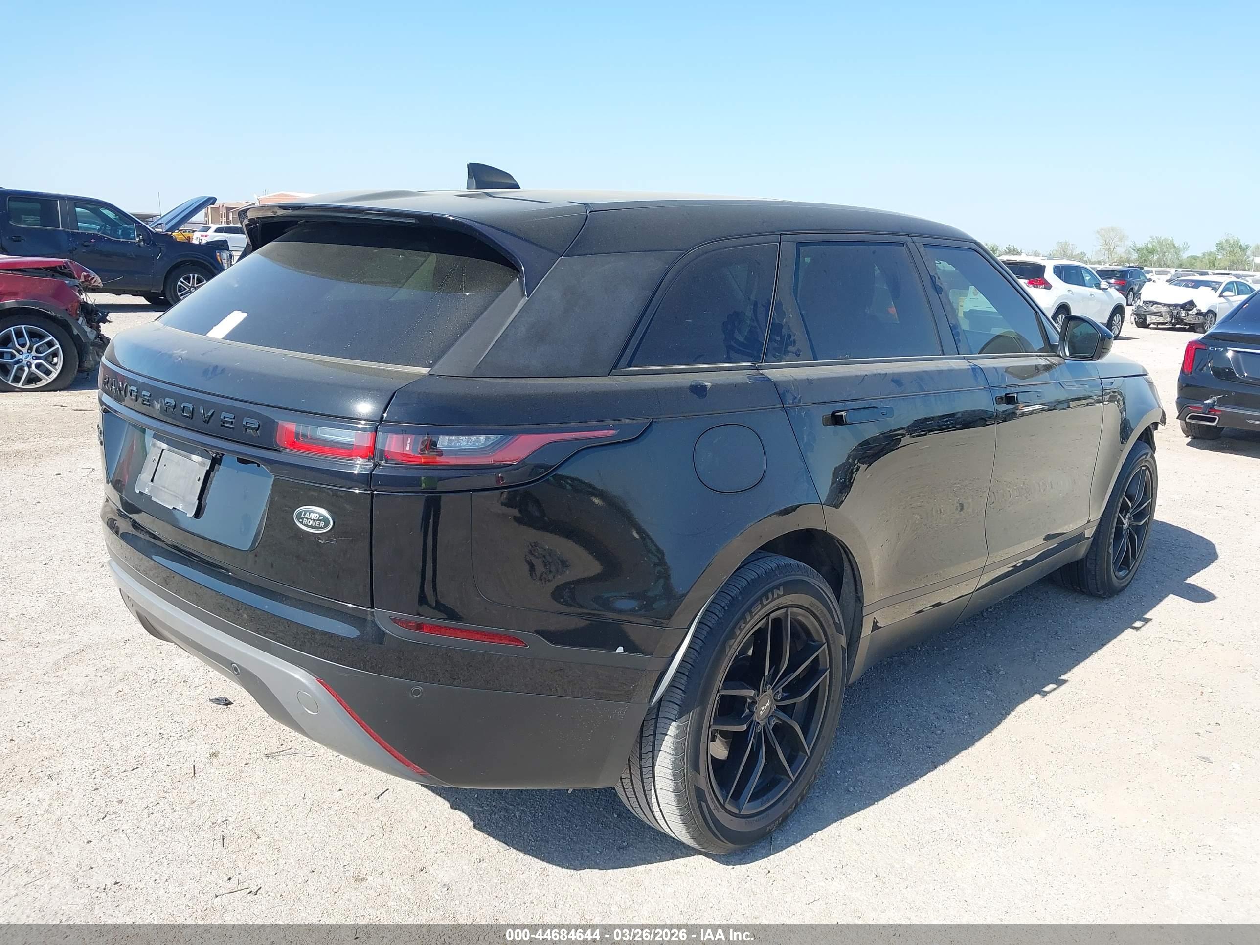 LAND ROVER image 4