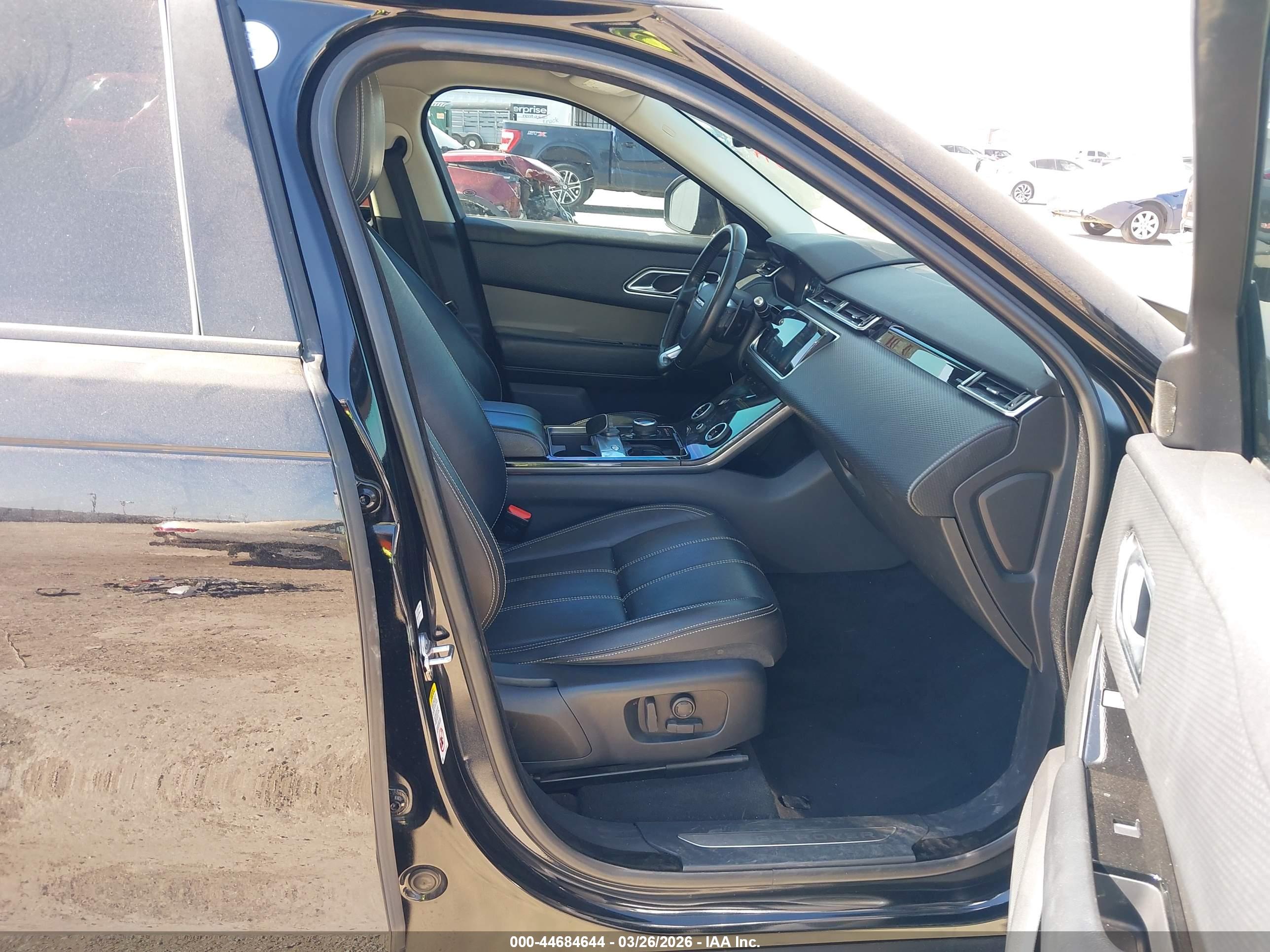 LAND ROVER image 5