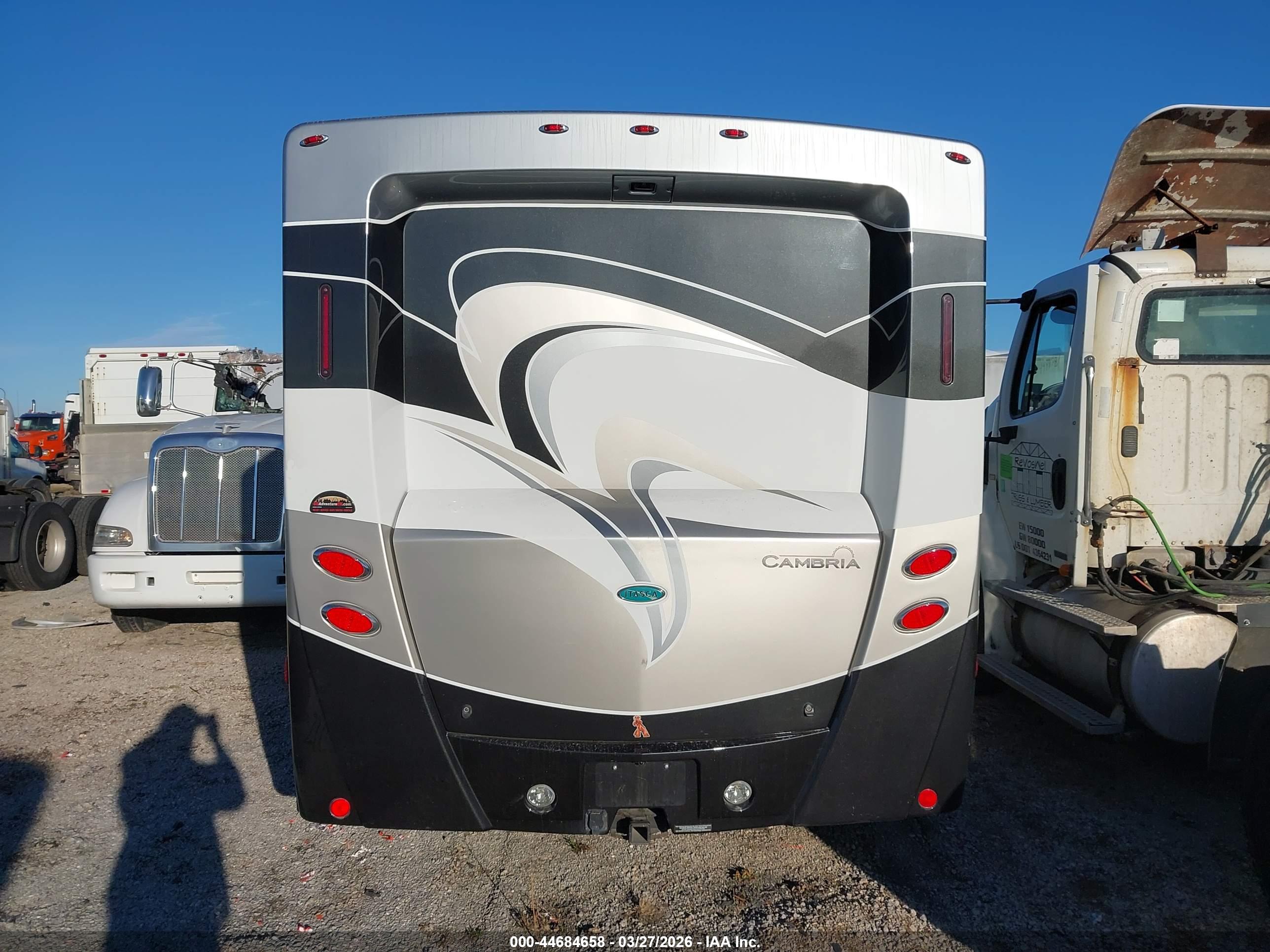 FORD E-450 image 8