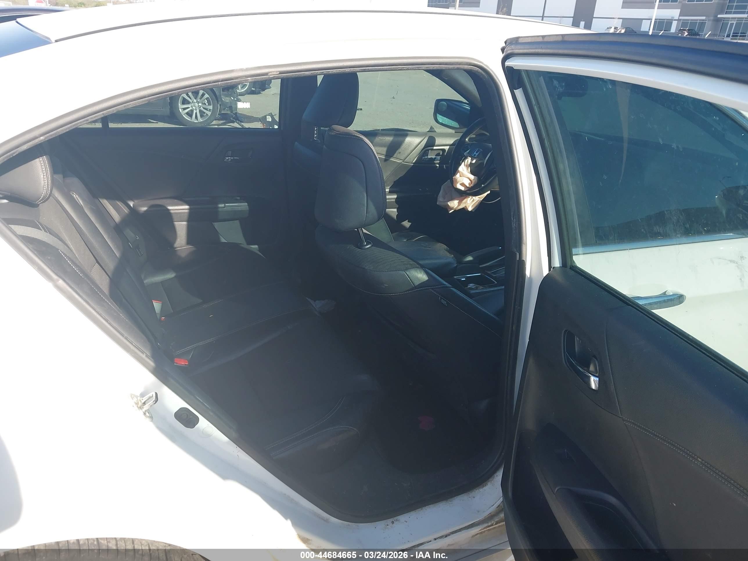 HONDA ACCORD image 8