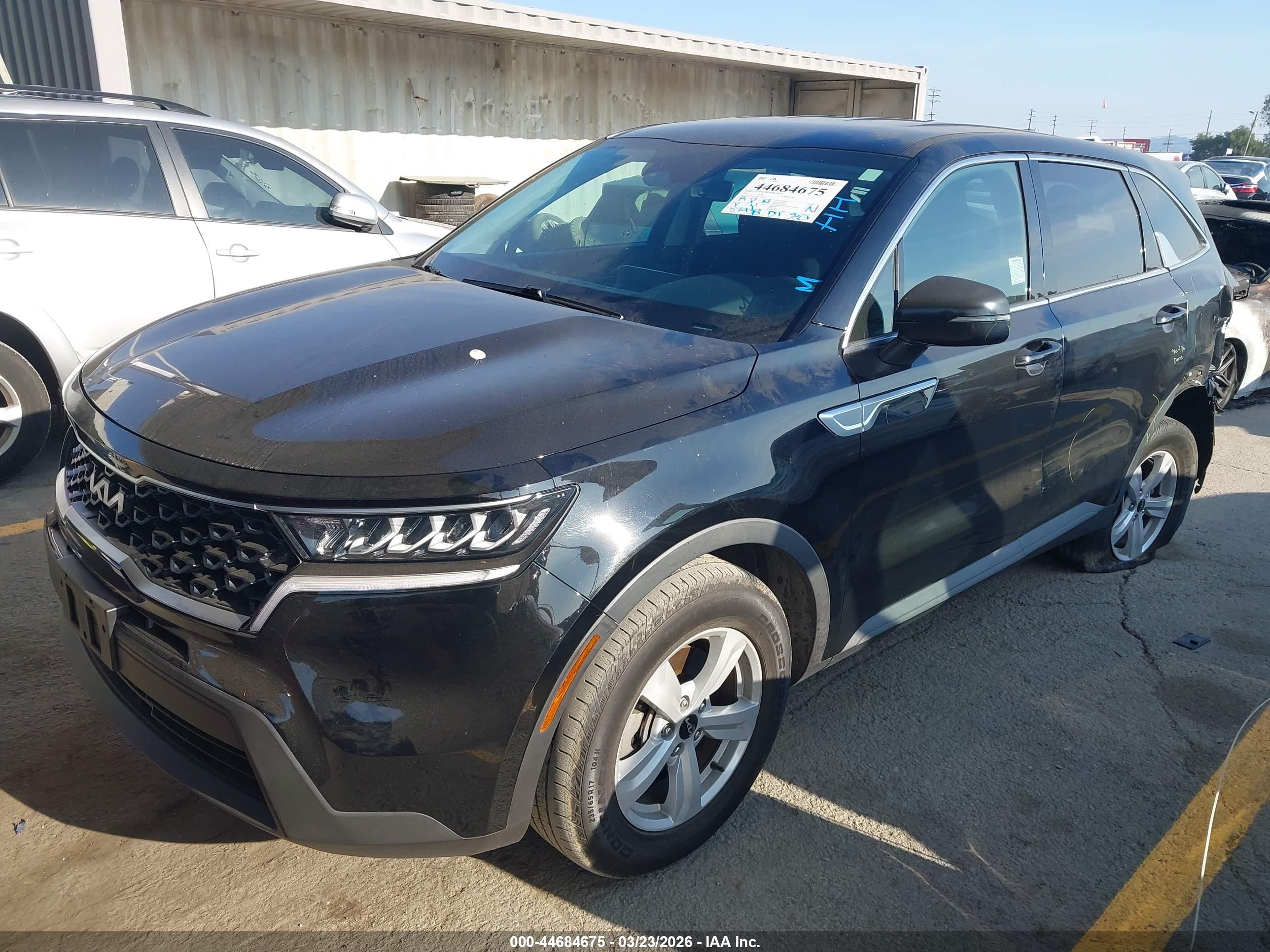 KIA SORENTO image 2