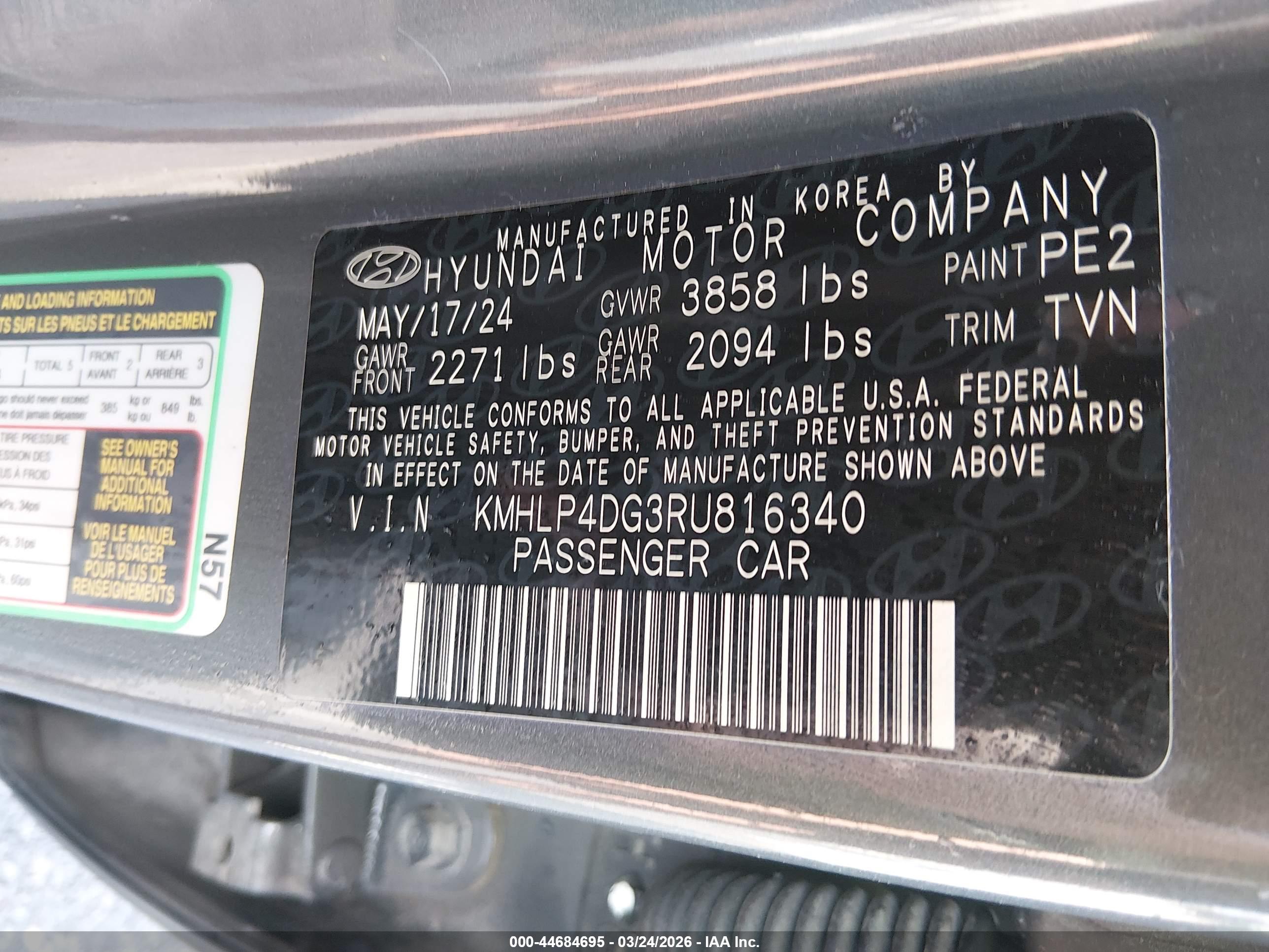 HYUNDAI ELANTRA image 9