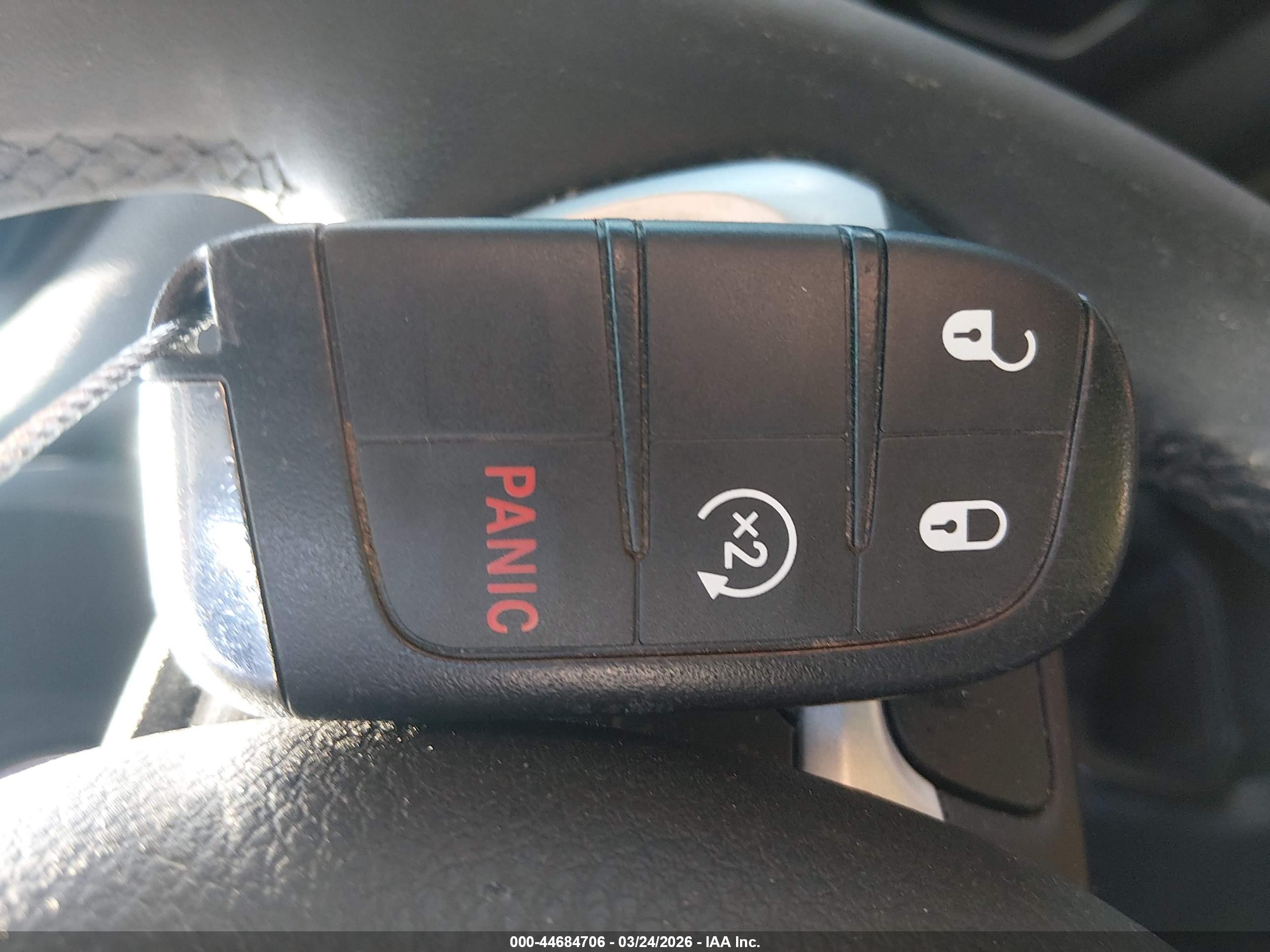 JEEP RENEGADE image 11