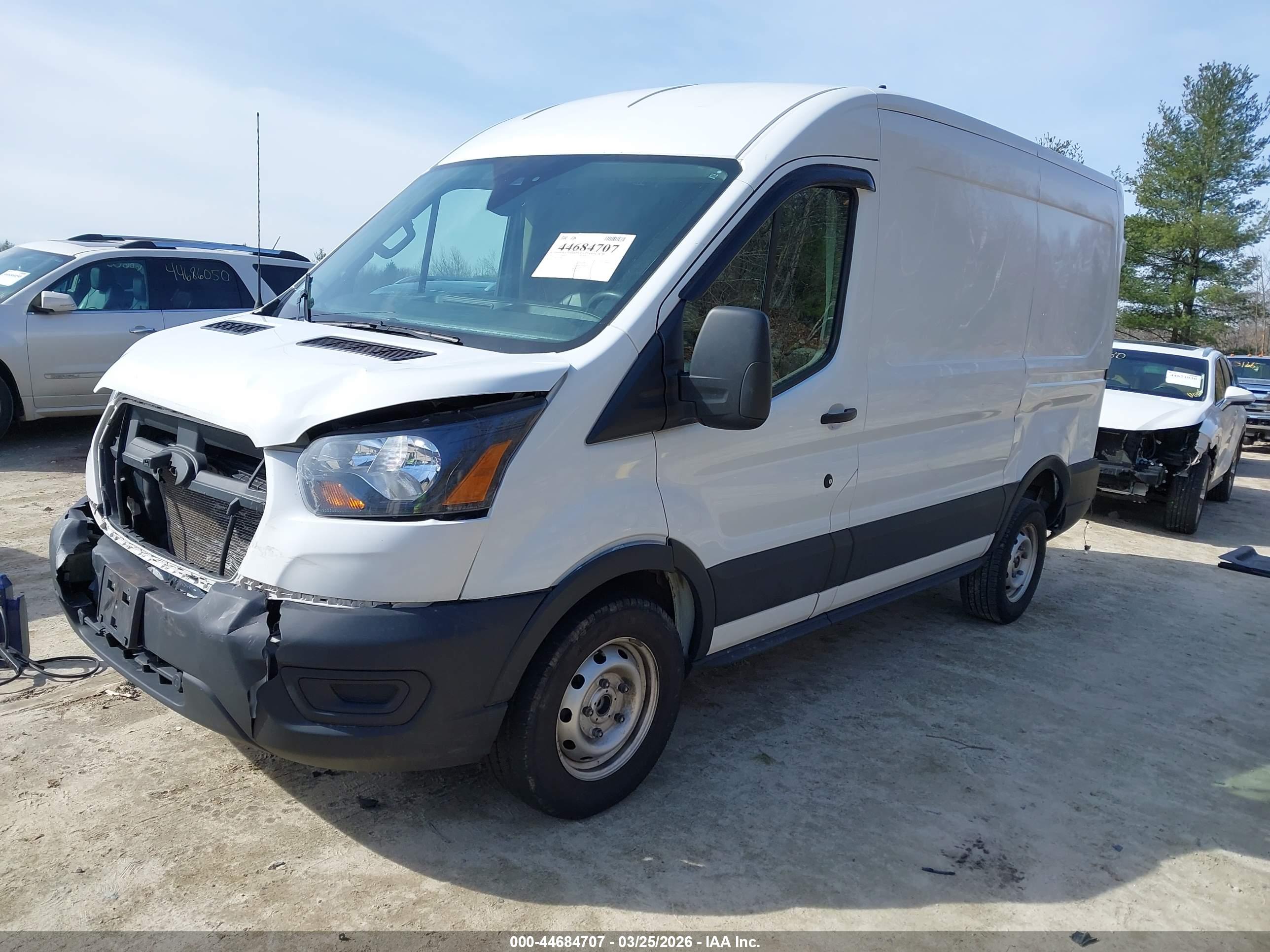 FORD TRANSIT-250 image 2