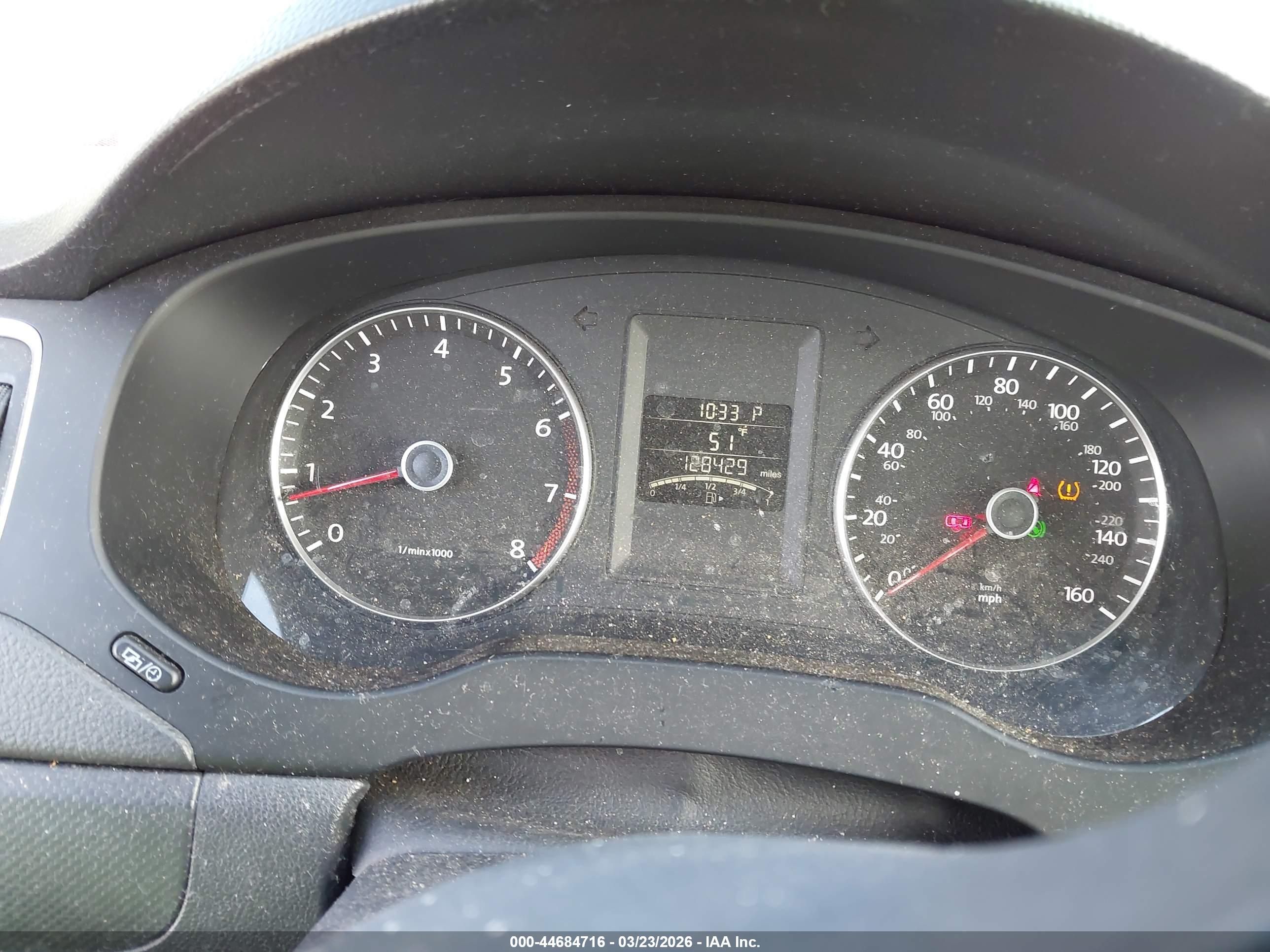 VOLKSWAGEN JETTA image 7