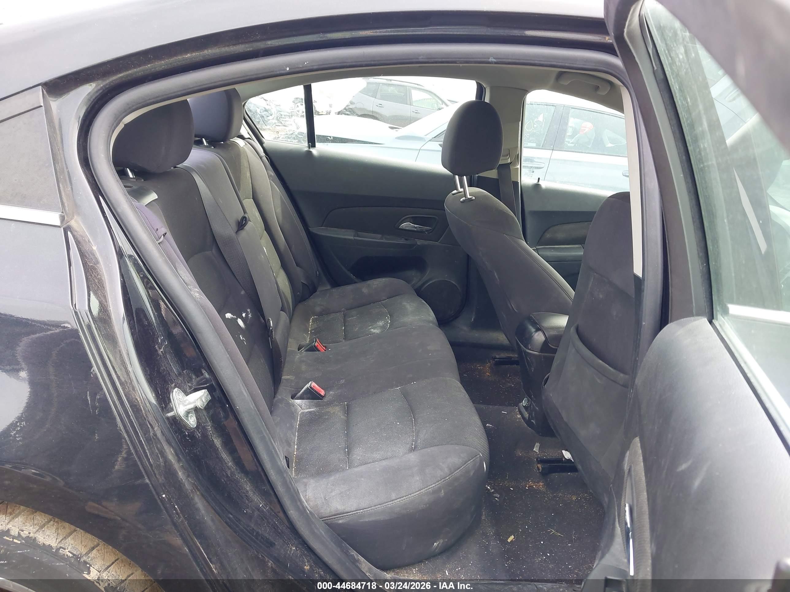 CHEVROLET CRUZE image 8