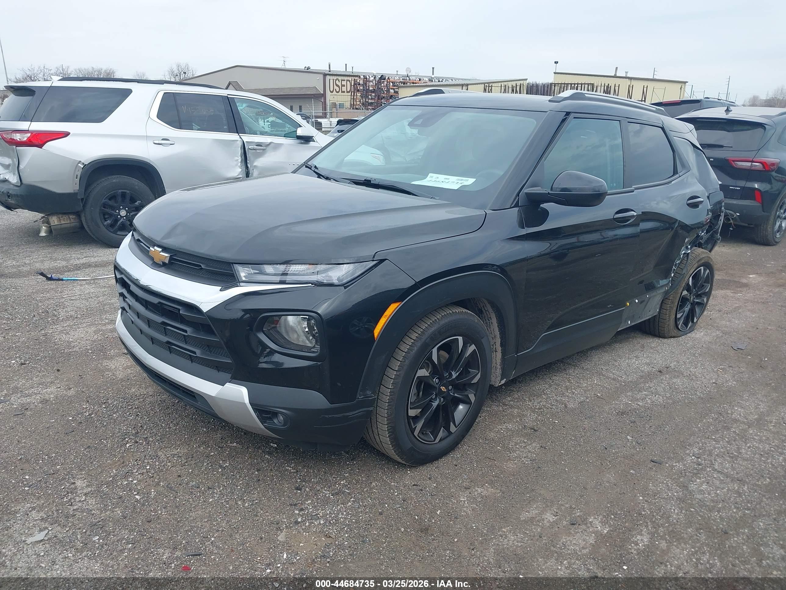 CHEVROLET TRAILBLAZER image 2
