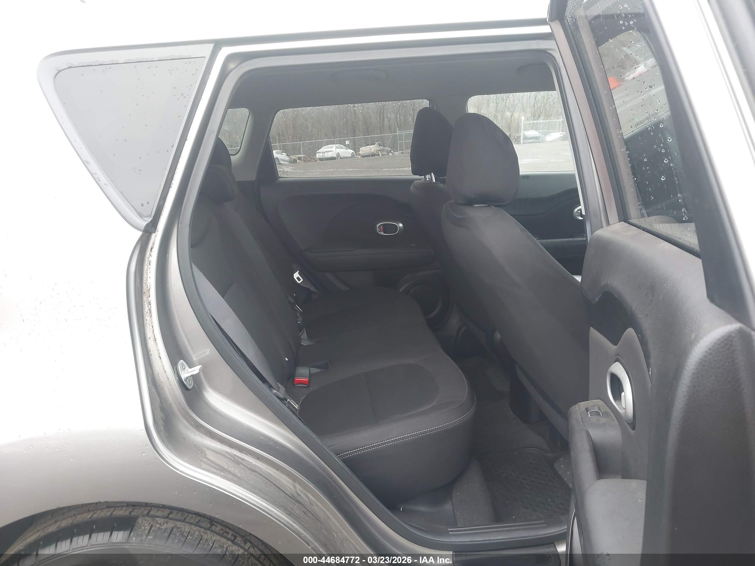 KIA SOUL image 8
