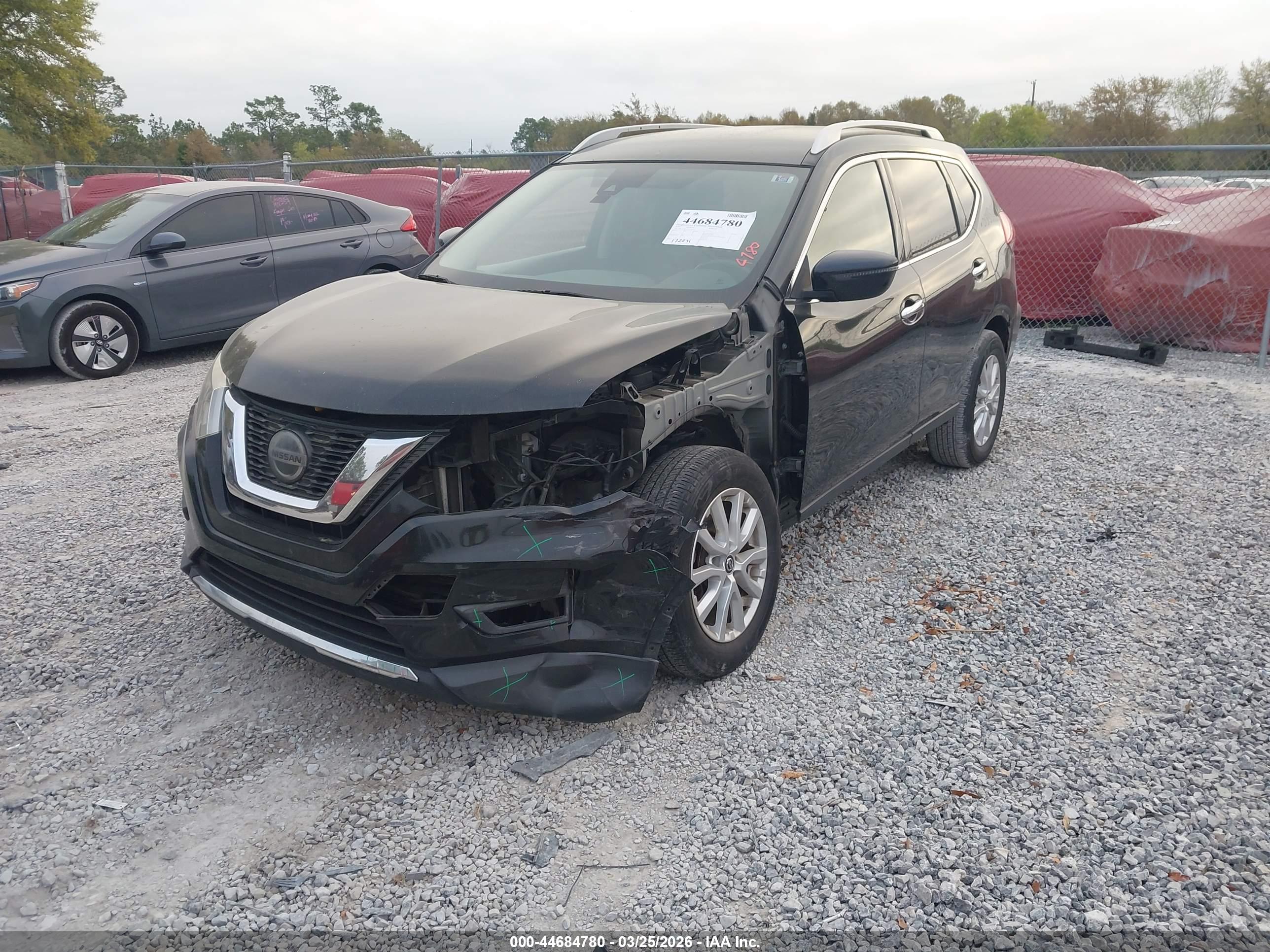 NISSAN ROGUE image 2
