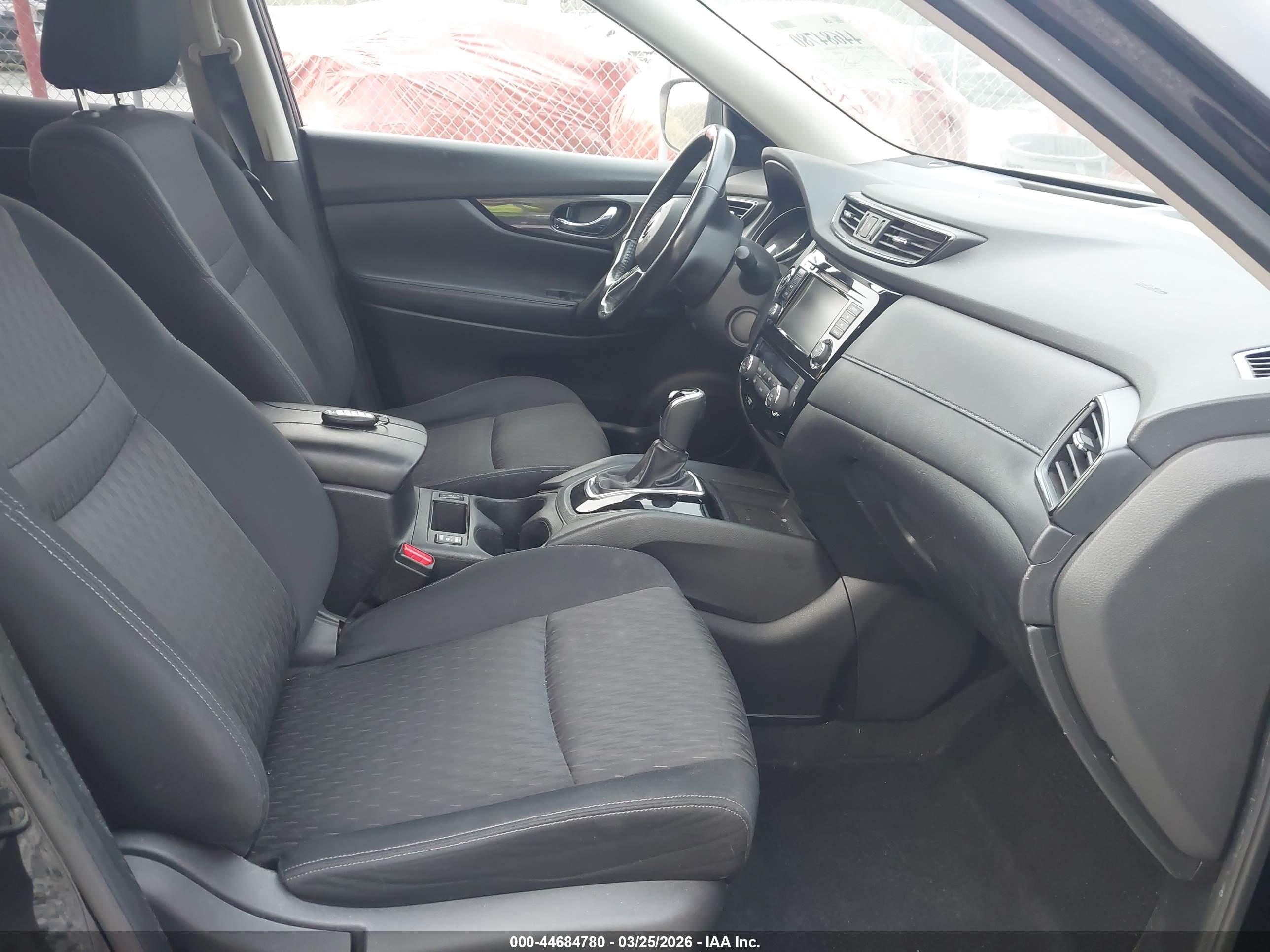NISSAN ROGUE image 5