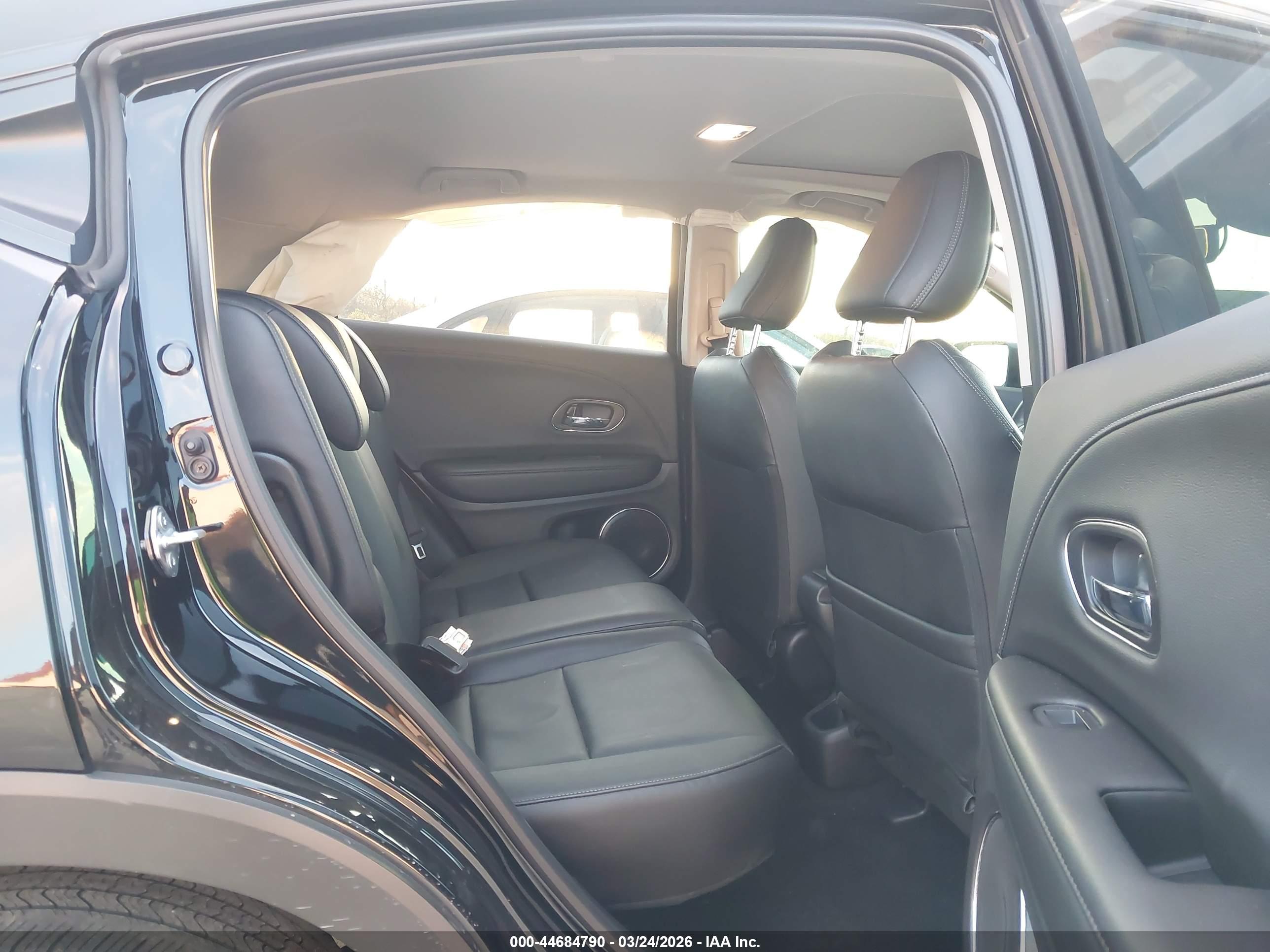 HONDA HR-V image 8