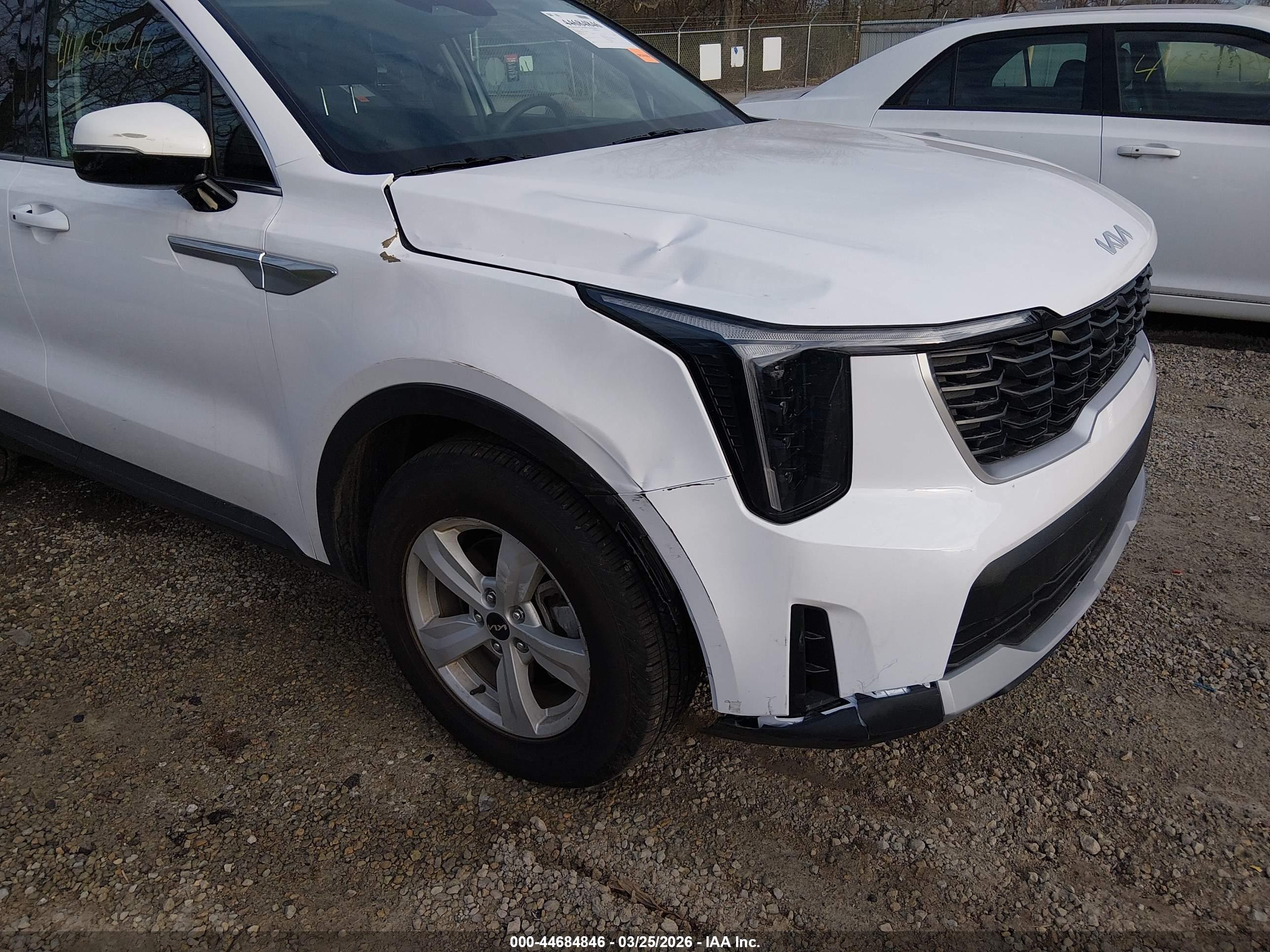 KIA SORENTO image 6