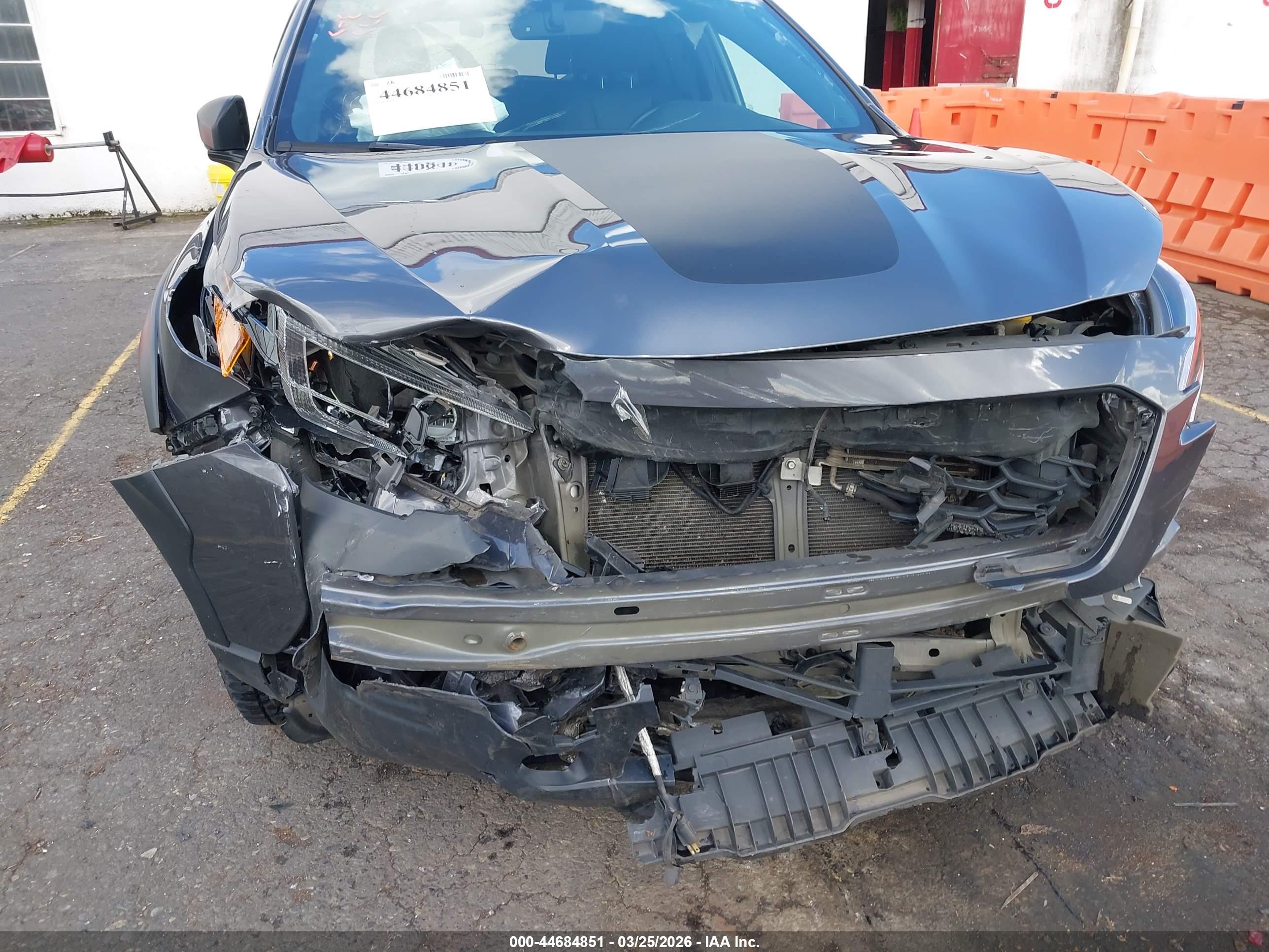 SUBARU OUTBACK image 6