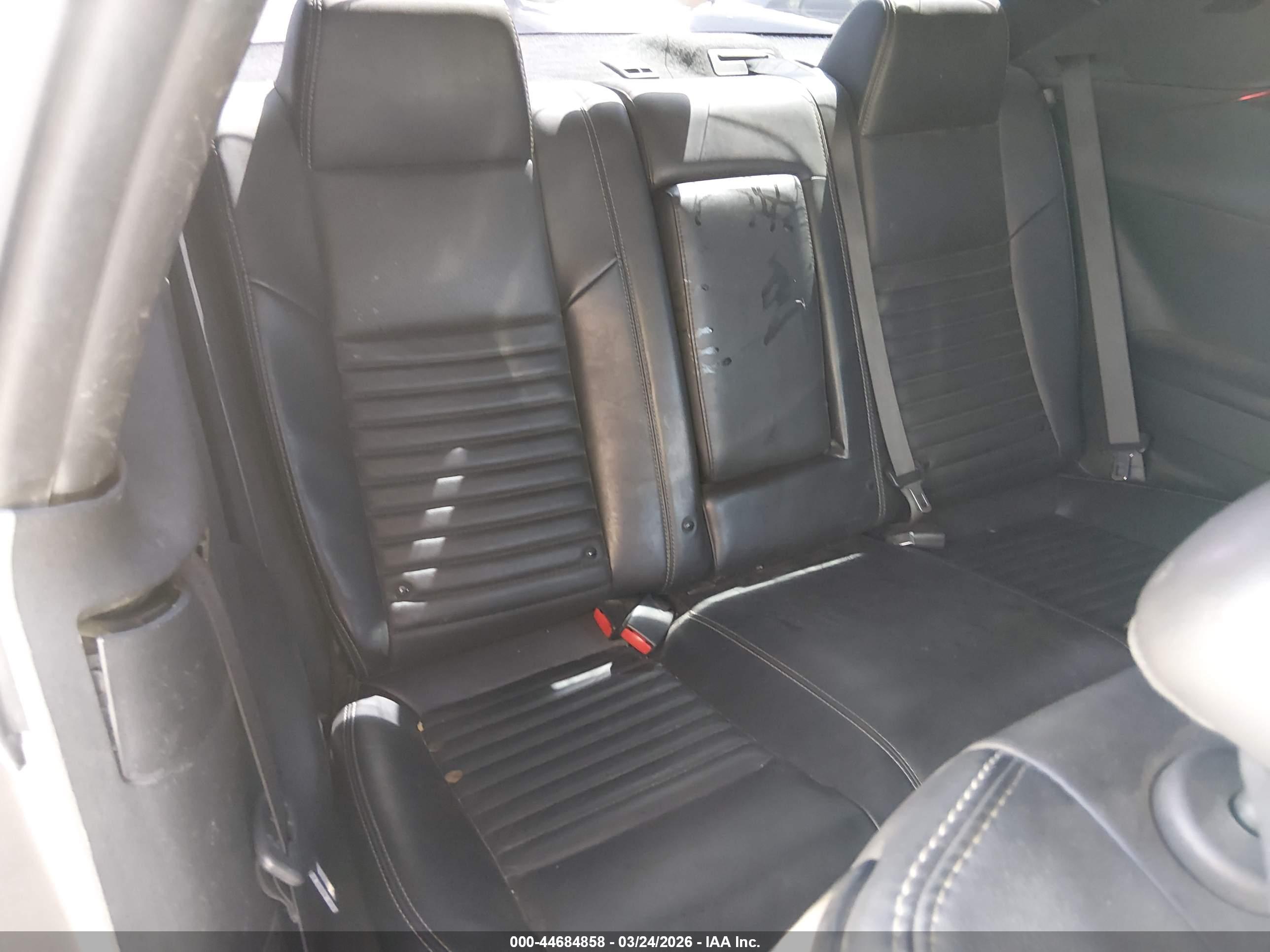 DODGE CHALLENGER image 8