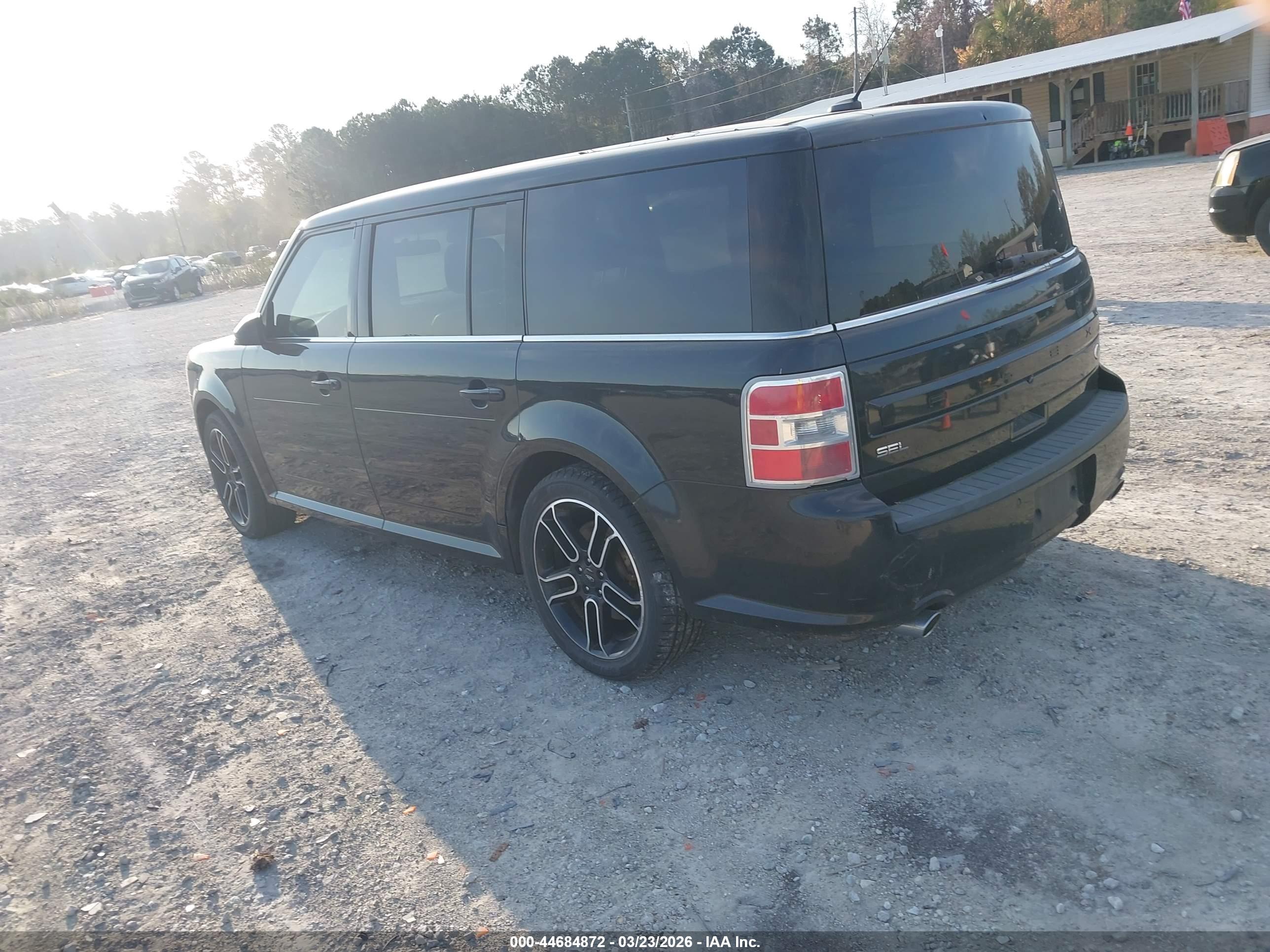 FORD FLEX image 3