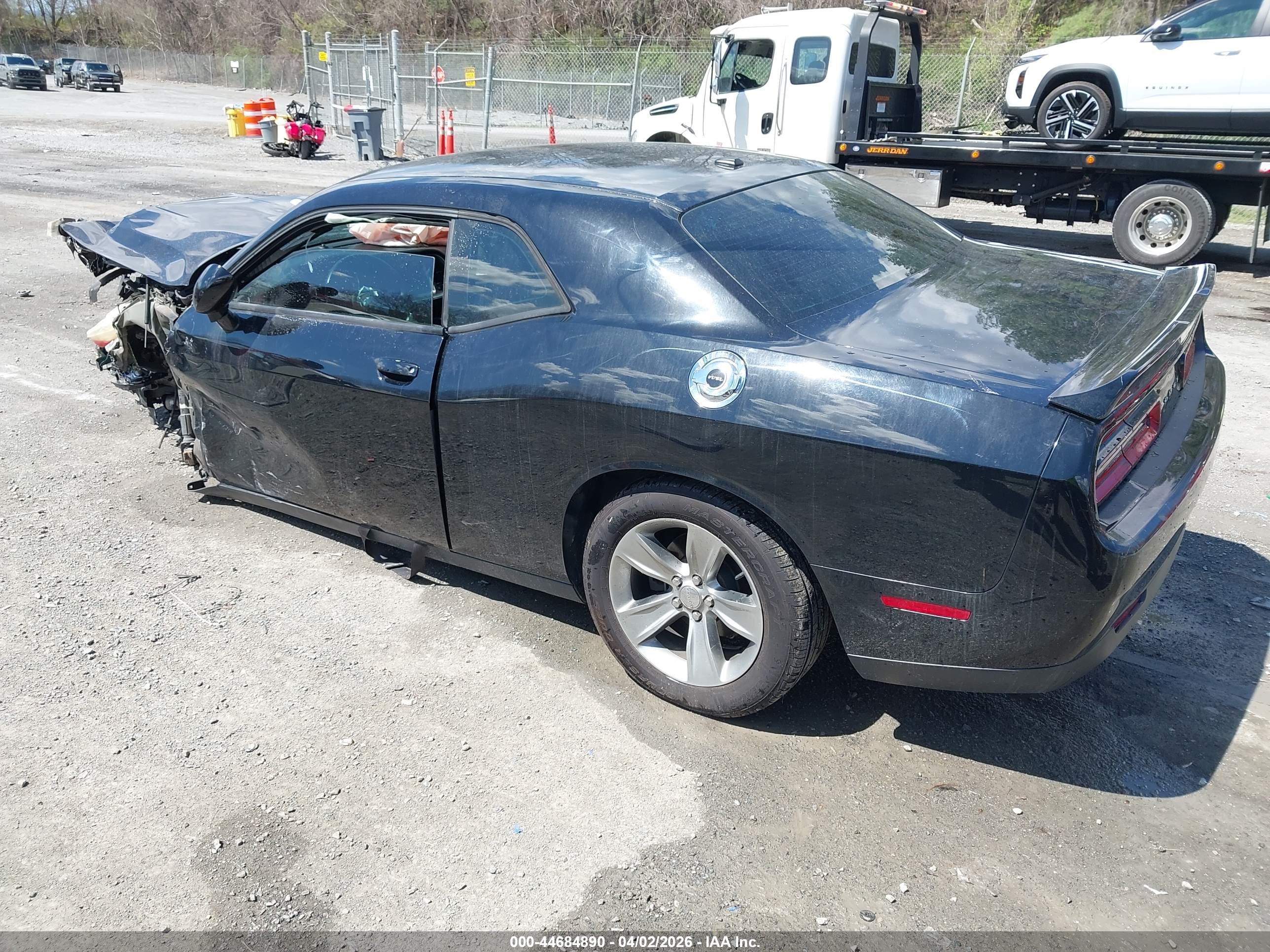 DODGE CHALLENGER image 3