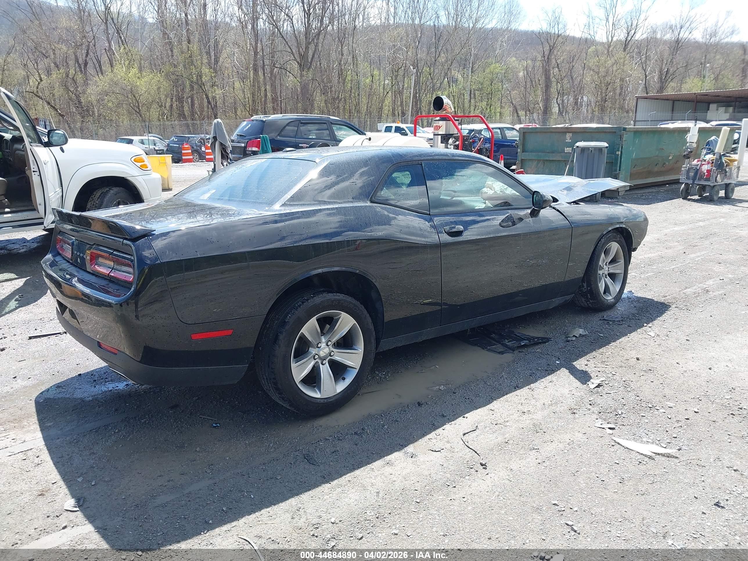 DODGE CHALLENGER image 4