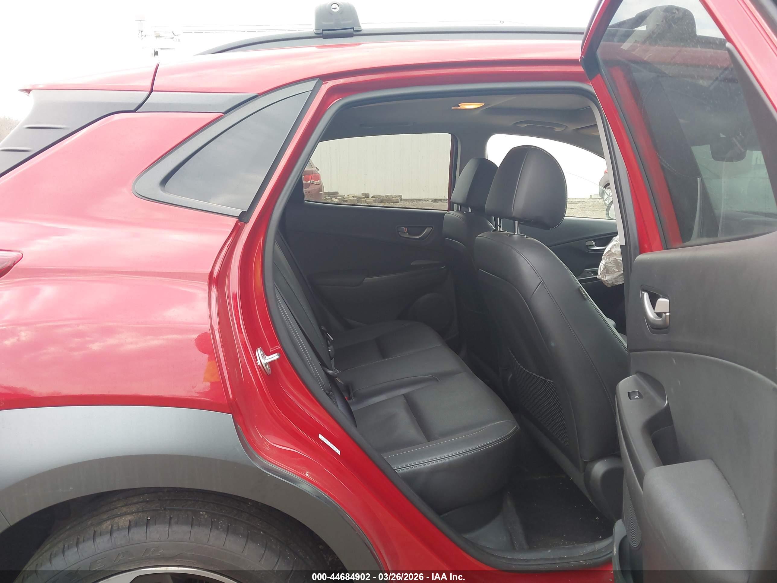 HYUNDAI KONA image 8
