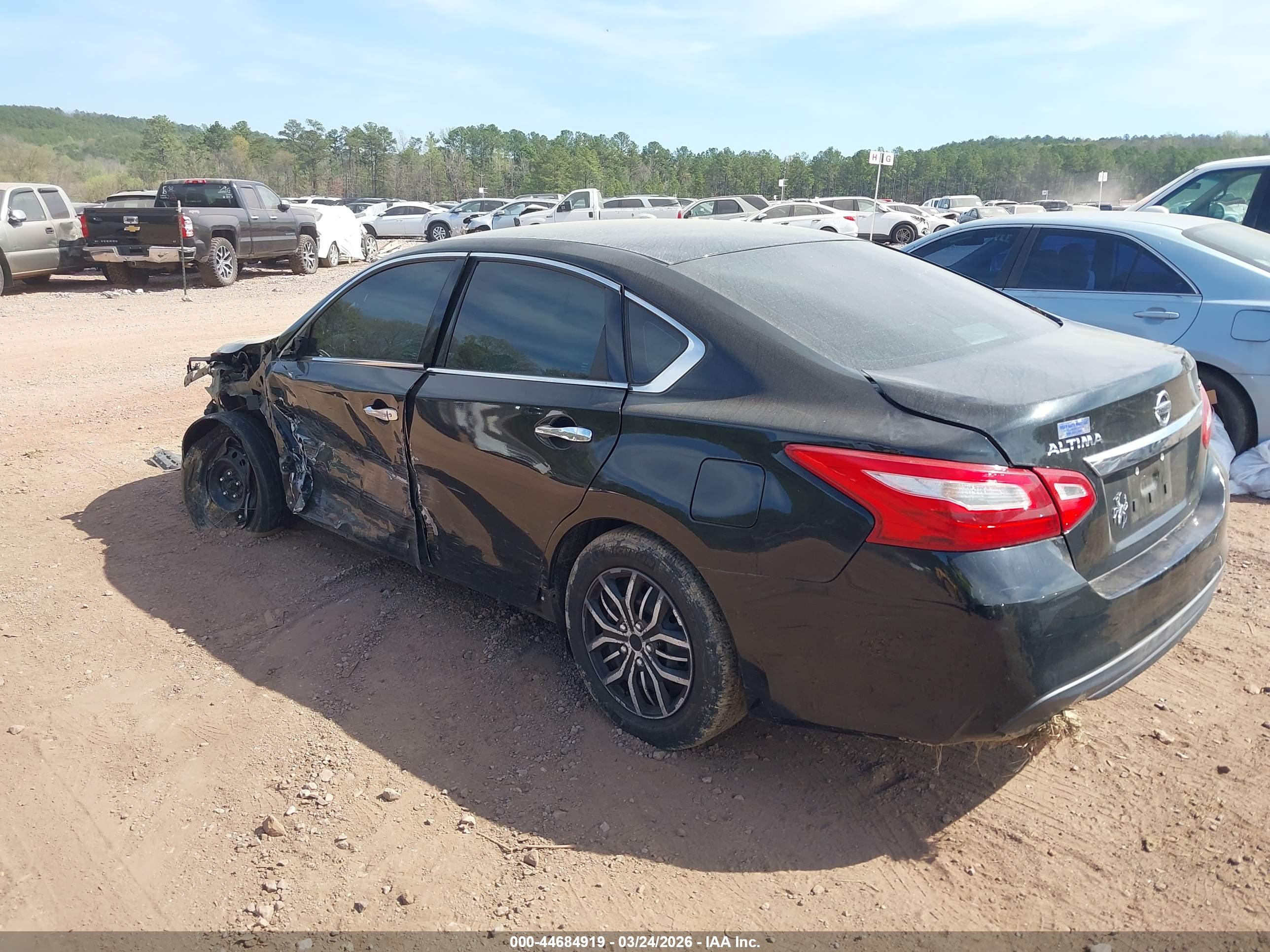 NISSAN ALTIMA image 3