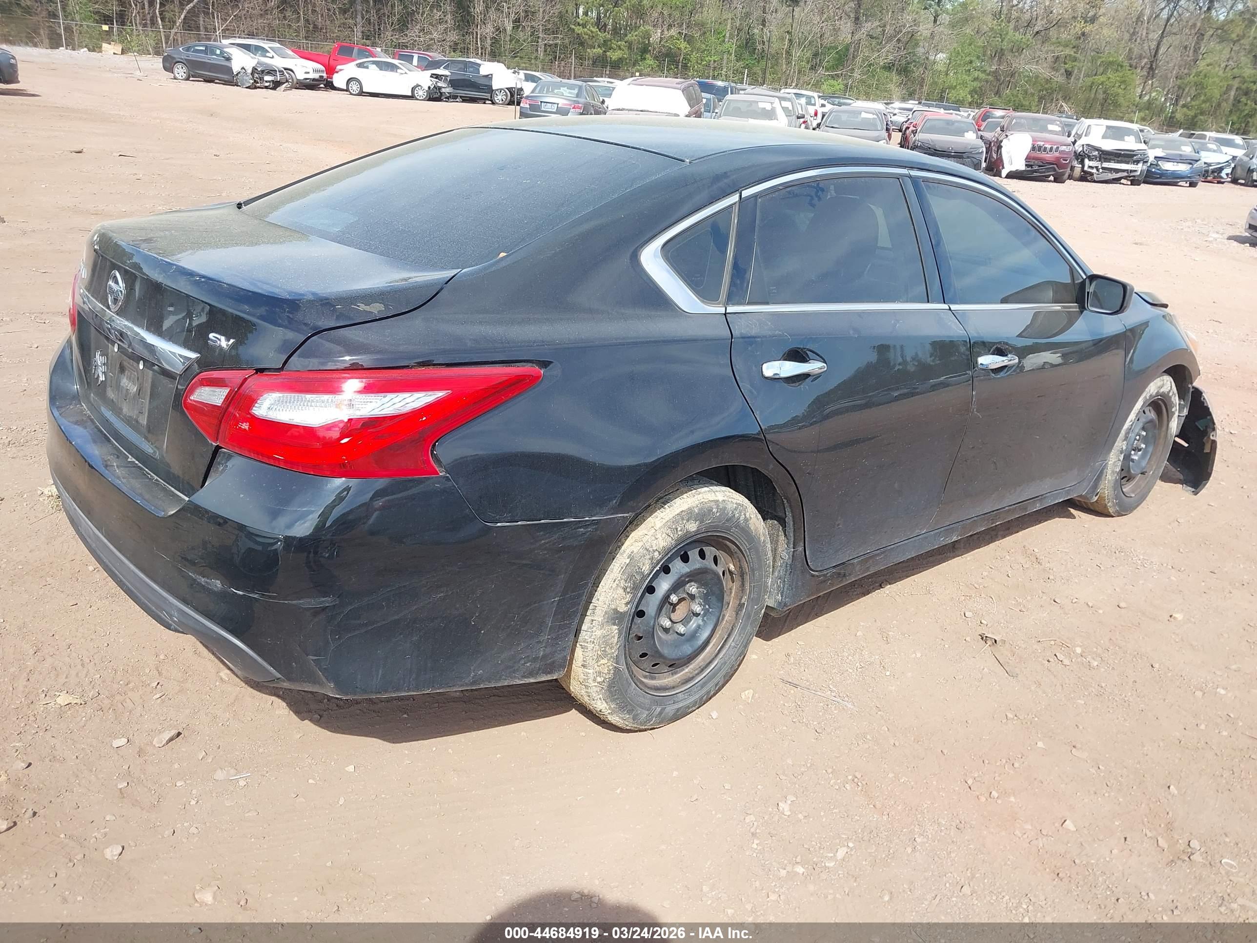 NISSAN ALTIMA image 4
