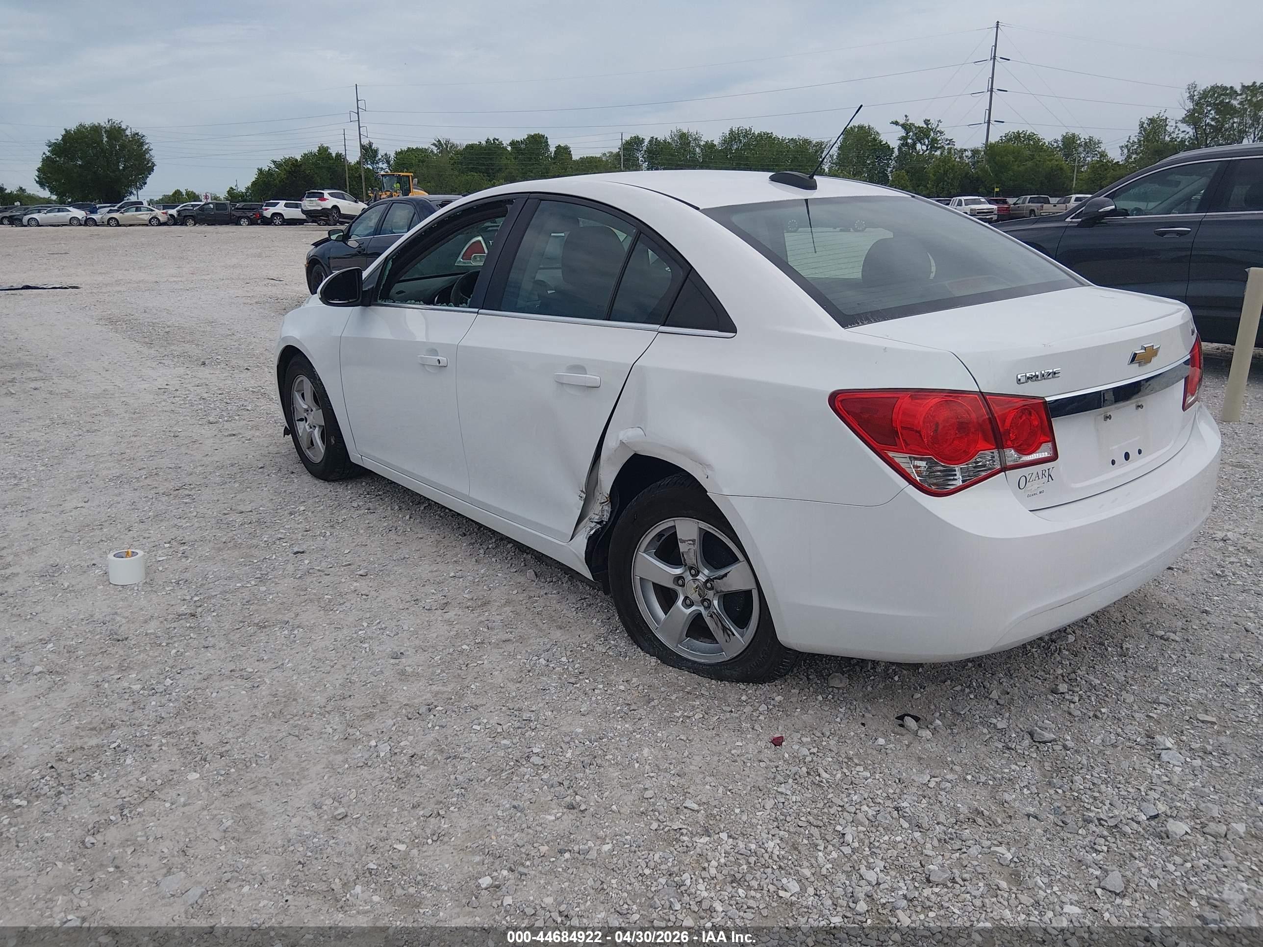 CHEVROLET CRUZE image 3