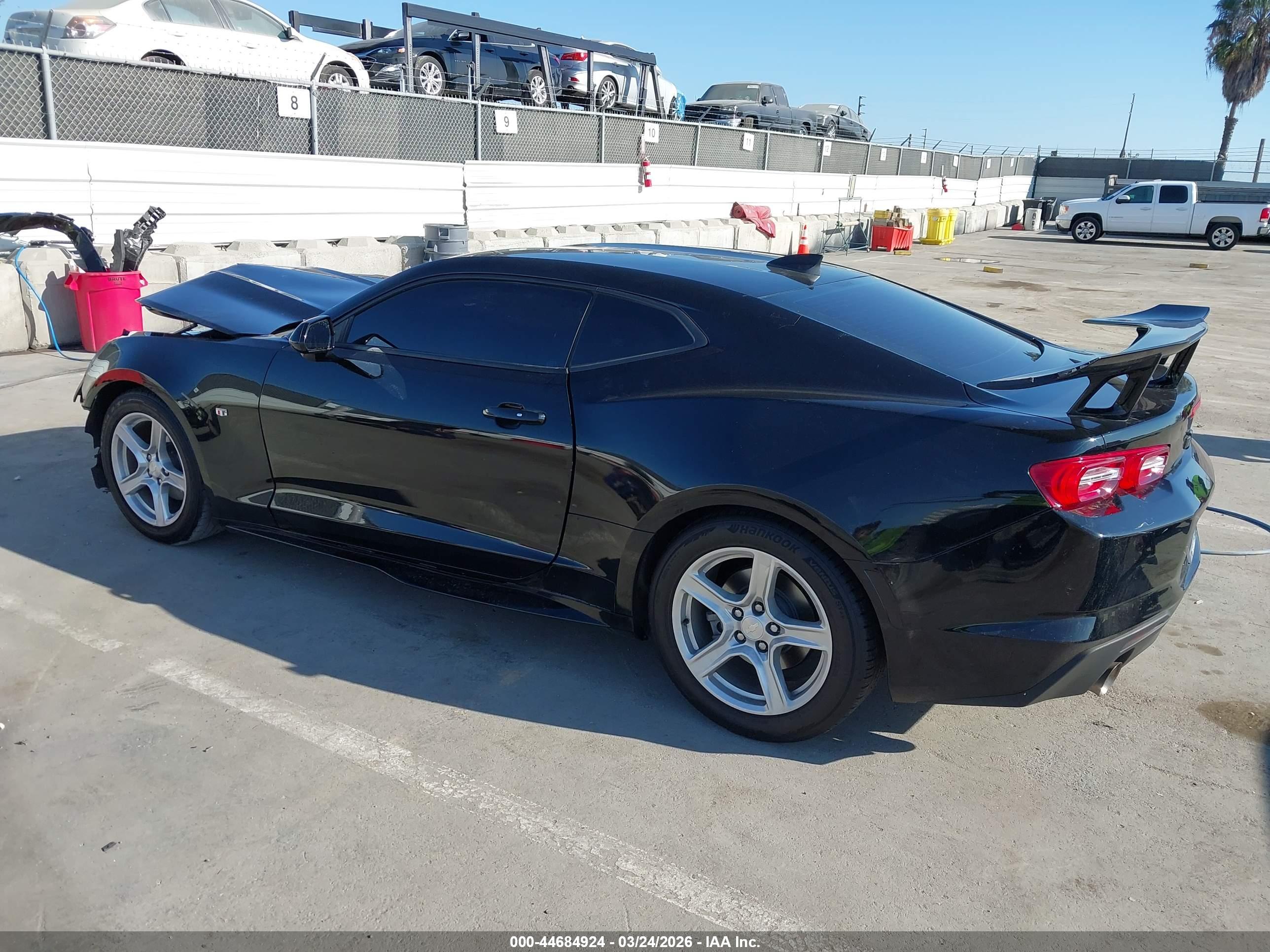 CHEVROLET CAMARO image 3