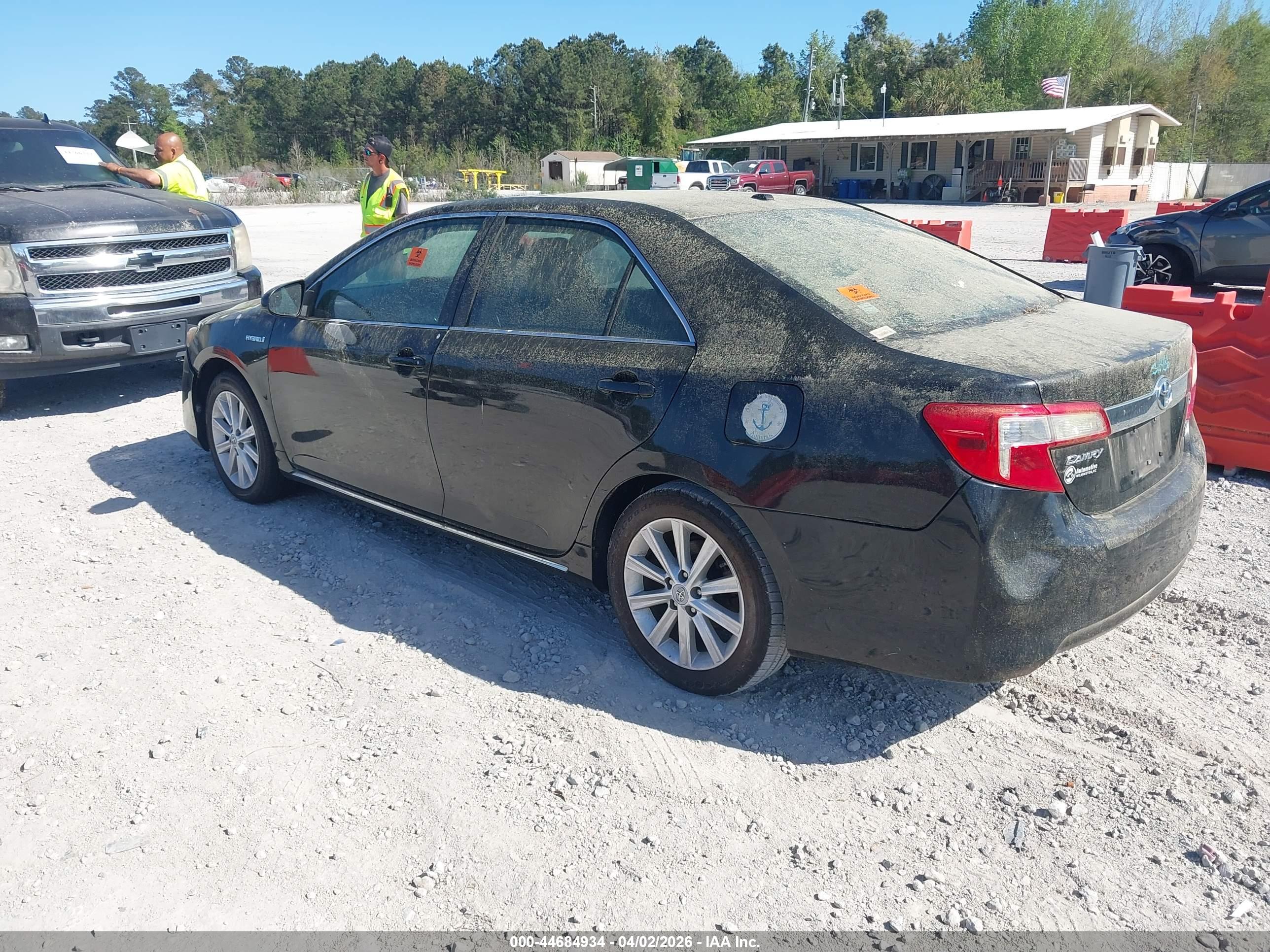 TOYOTA CAMRY image 3