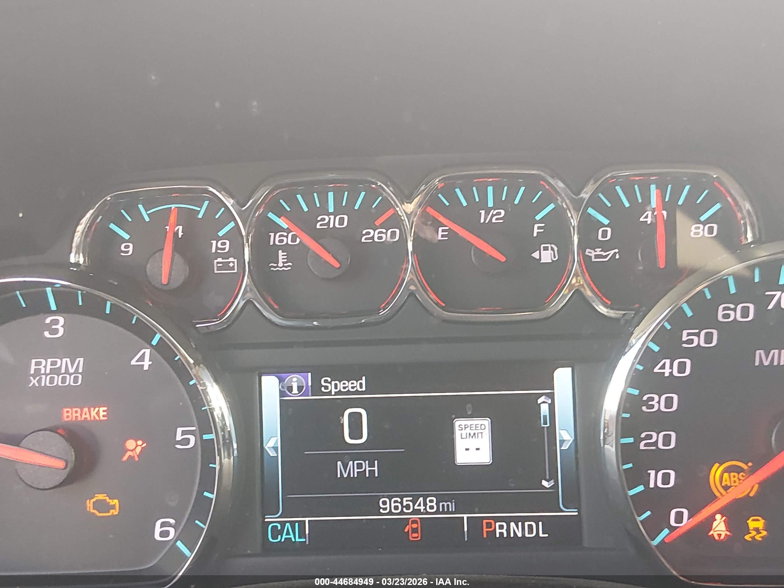 CHEVROLET SUBURBAN image 7