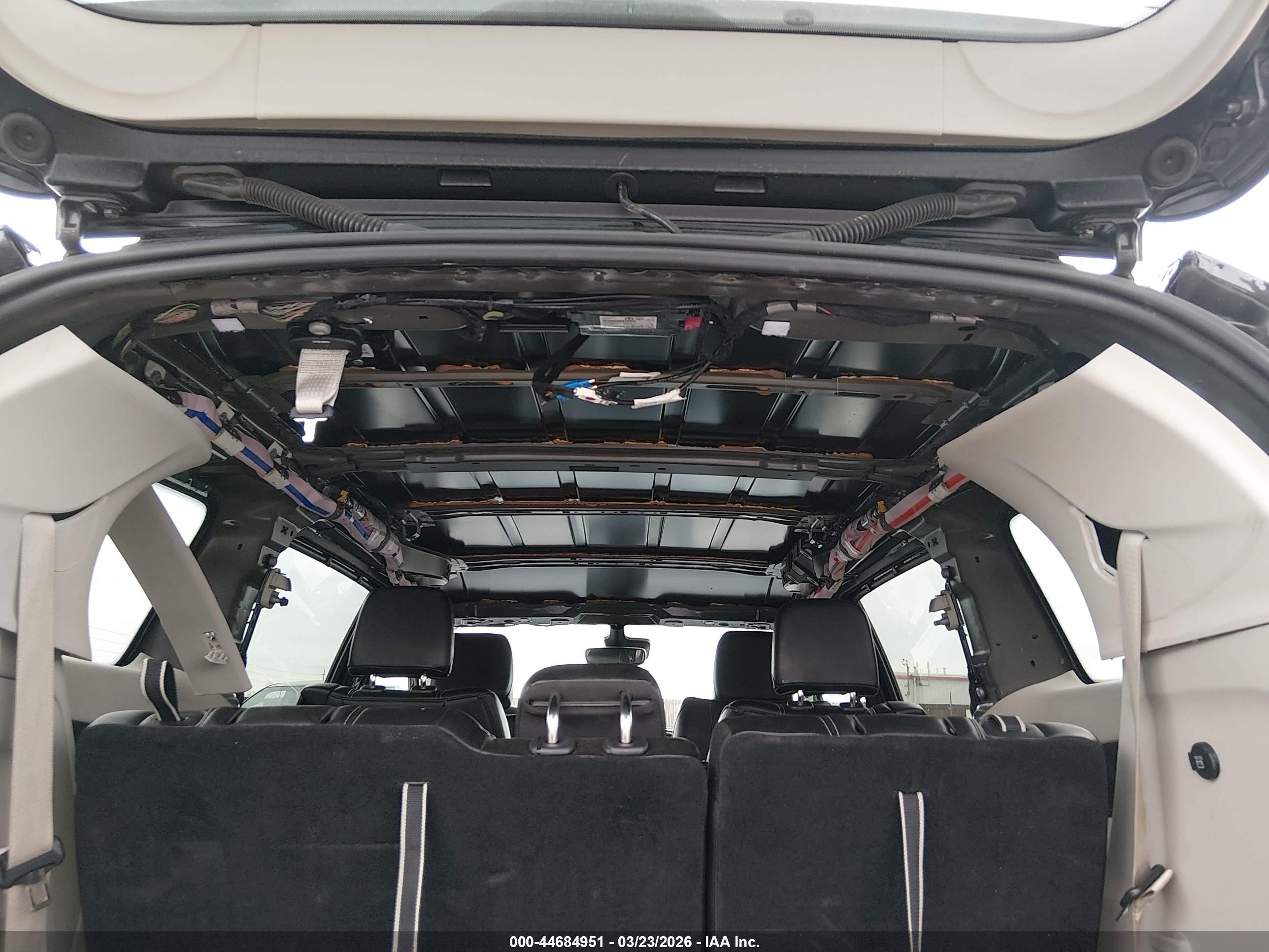 CHRYSLER PACIFICA image 6