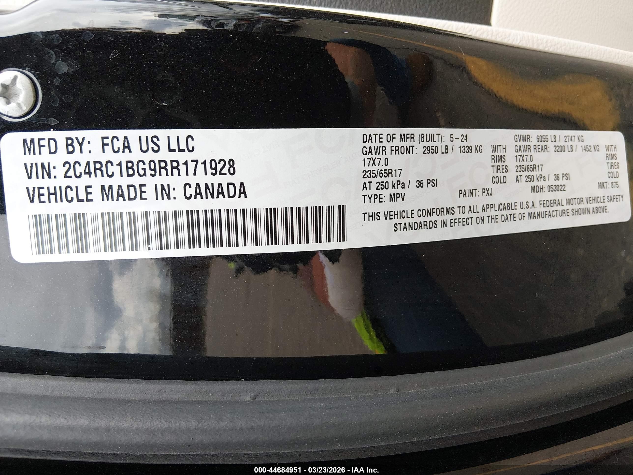 CHRYSLER PACIFICA image 9