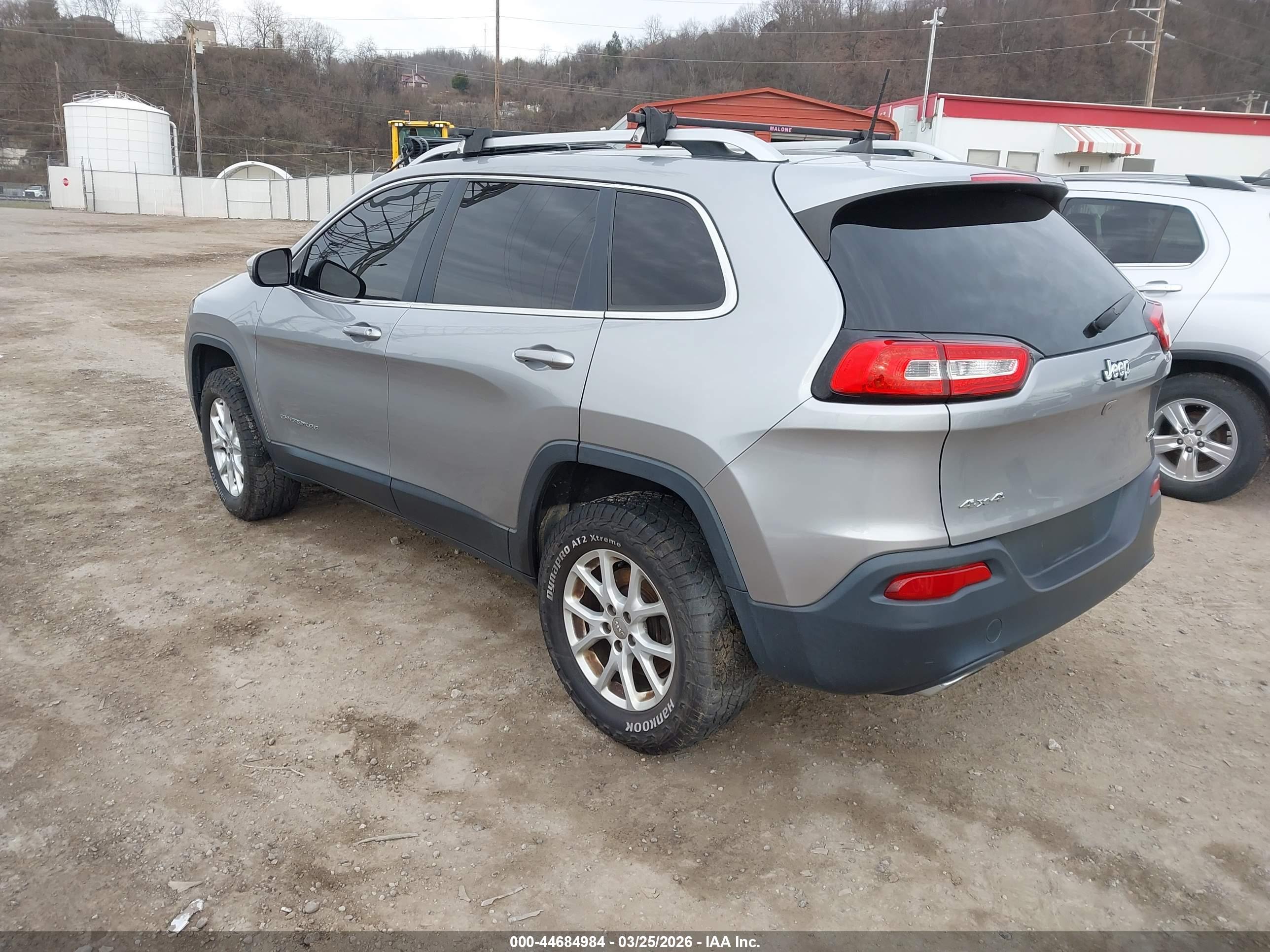 JEEP CHEROKEE image 3