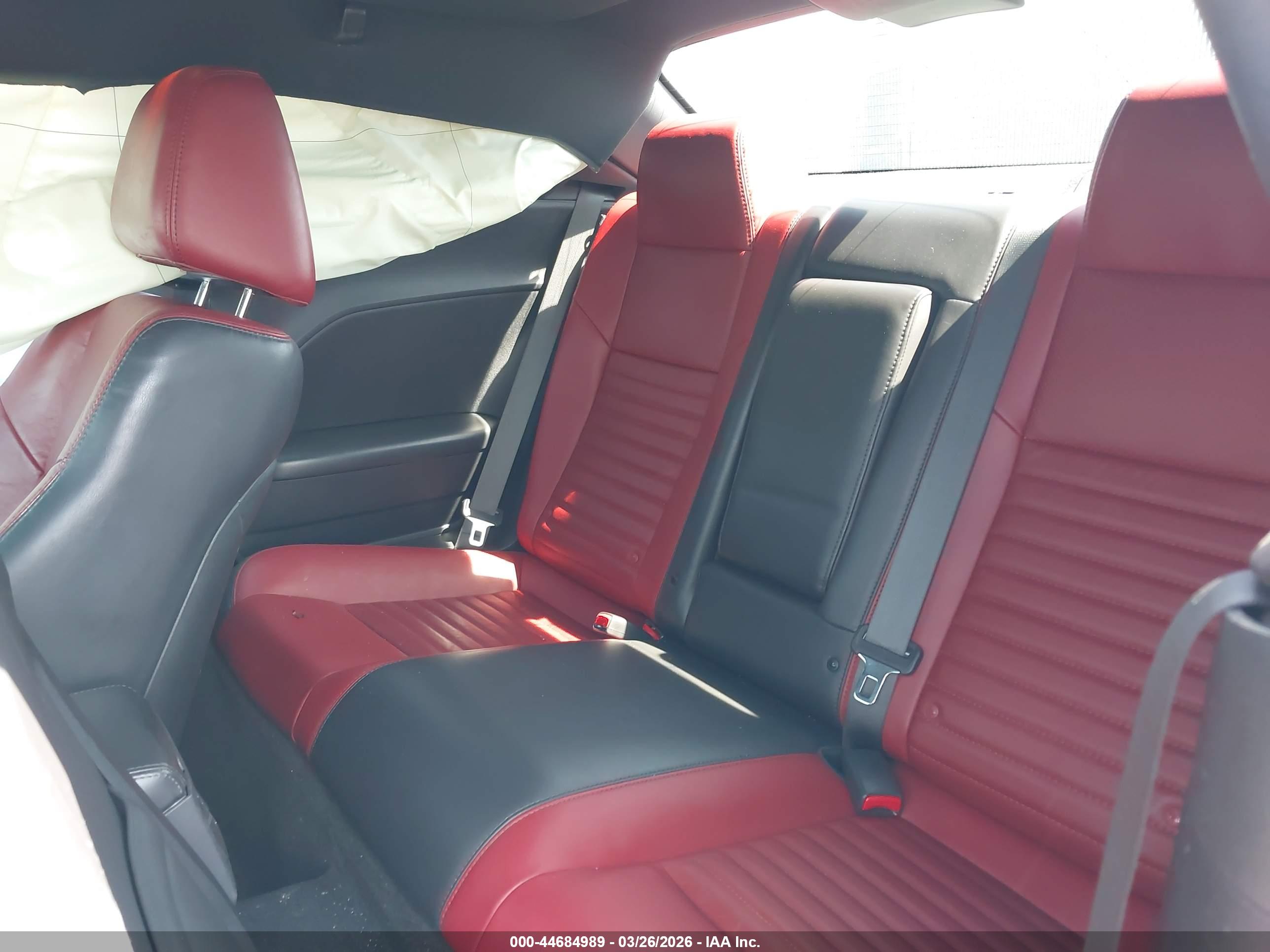DODGE CHALLENGER image 8