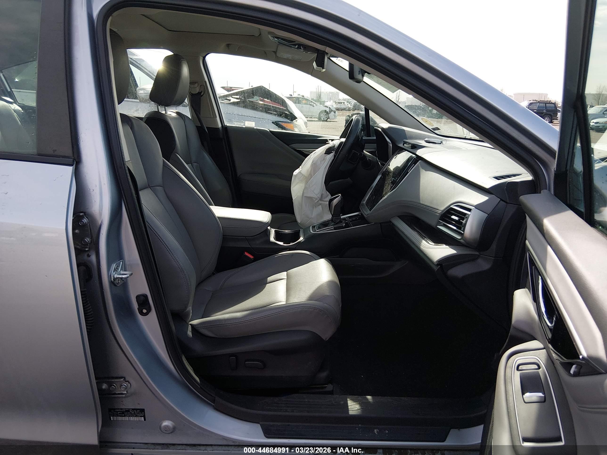 SUBARU LEGACY image 5