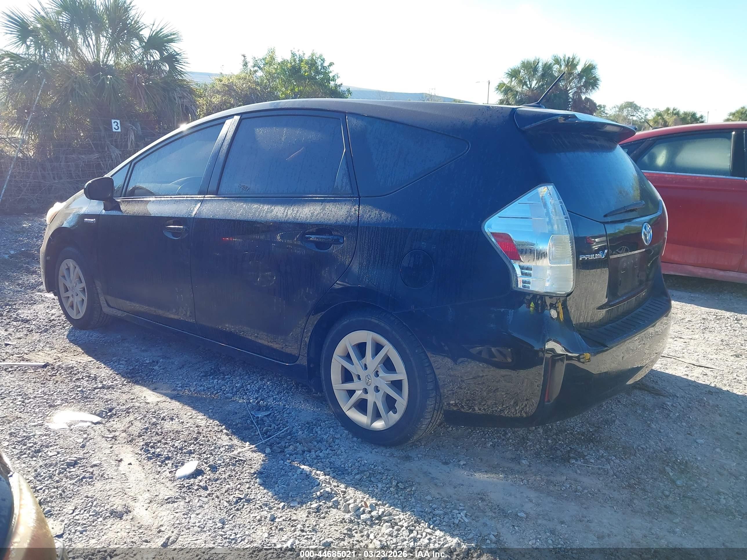 TOYOTA PRIUS image 3