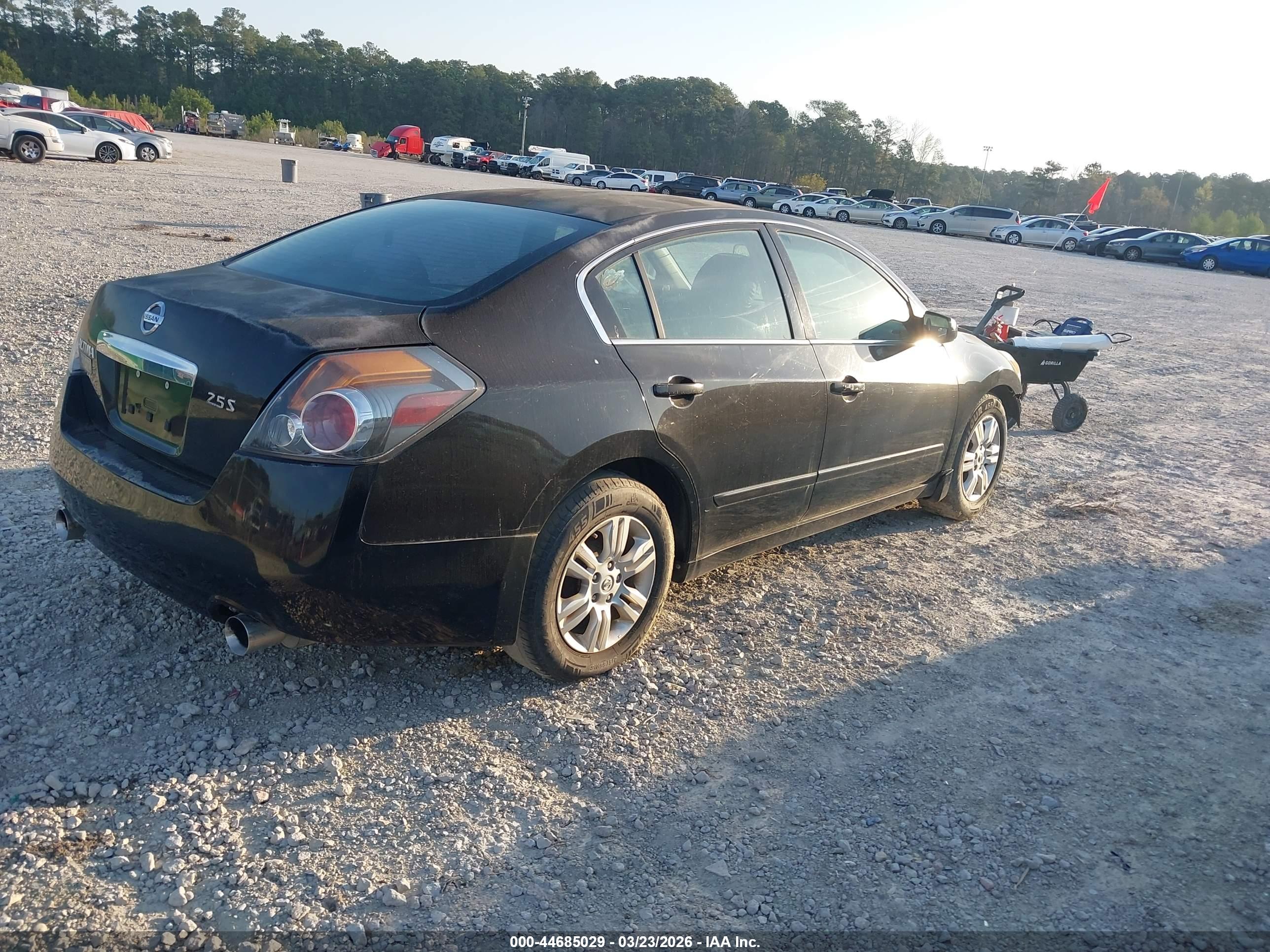 NISSAN ALTIMA image 4