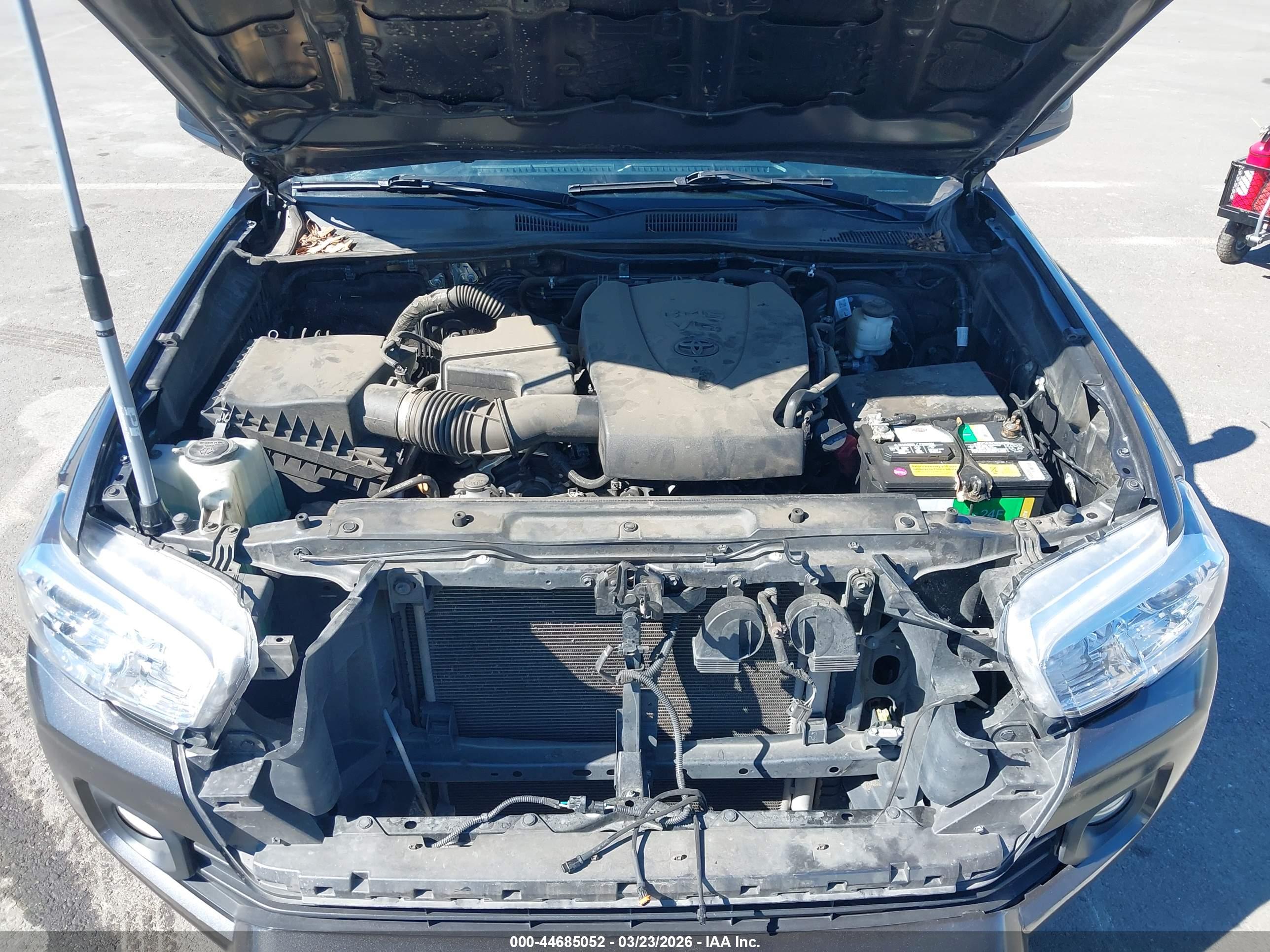TOYOTA TACOMA image 10