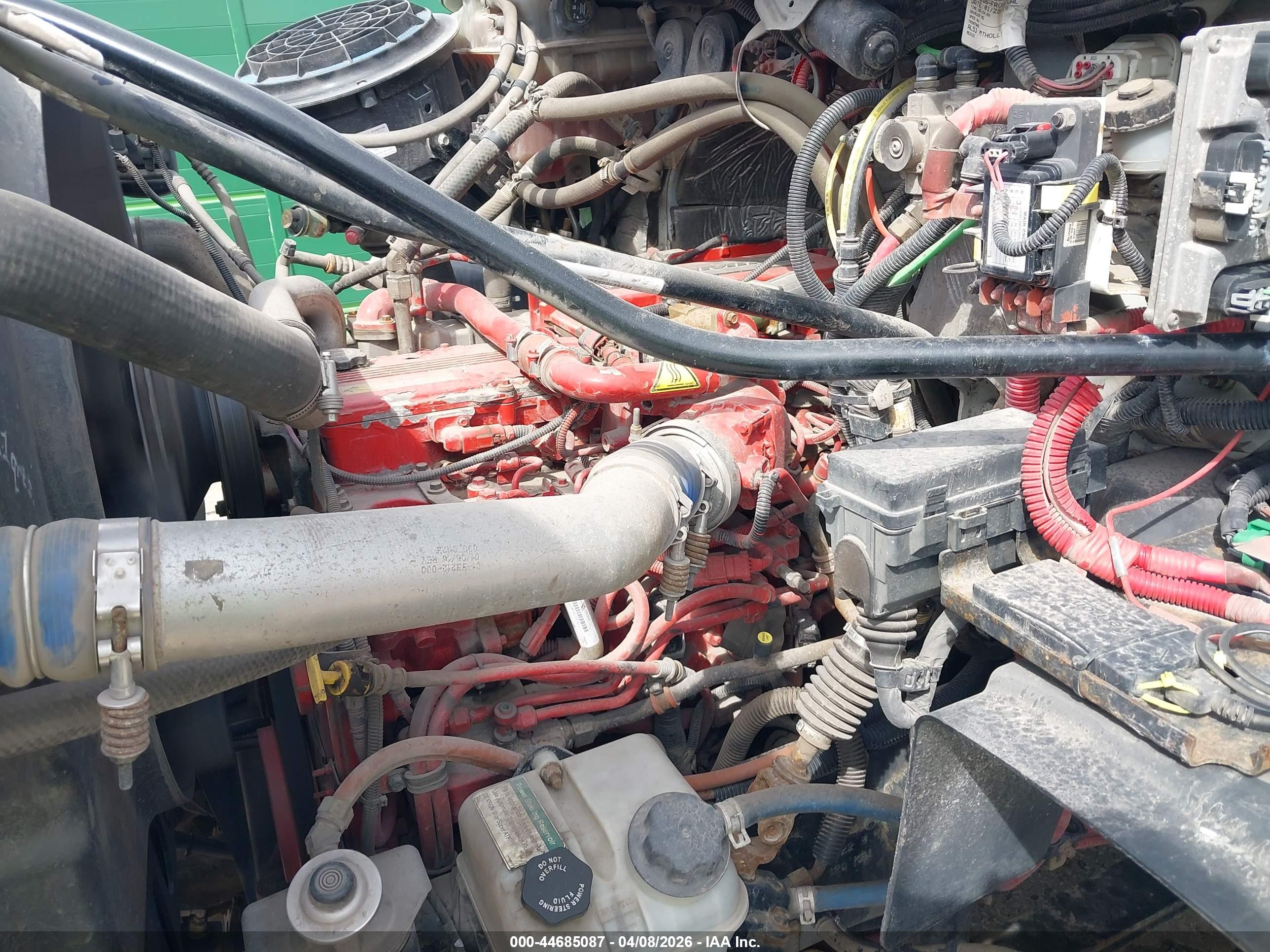 FREIGHTLINER 108SD image 10